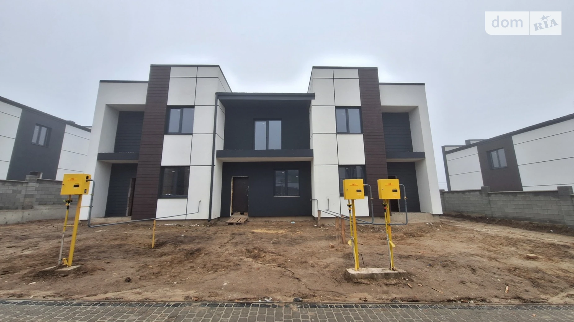 мас. Макарова Авторынок Ровно, цена: 65000 $ - фото 2