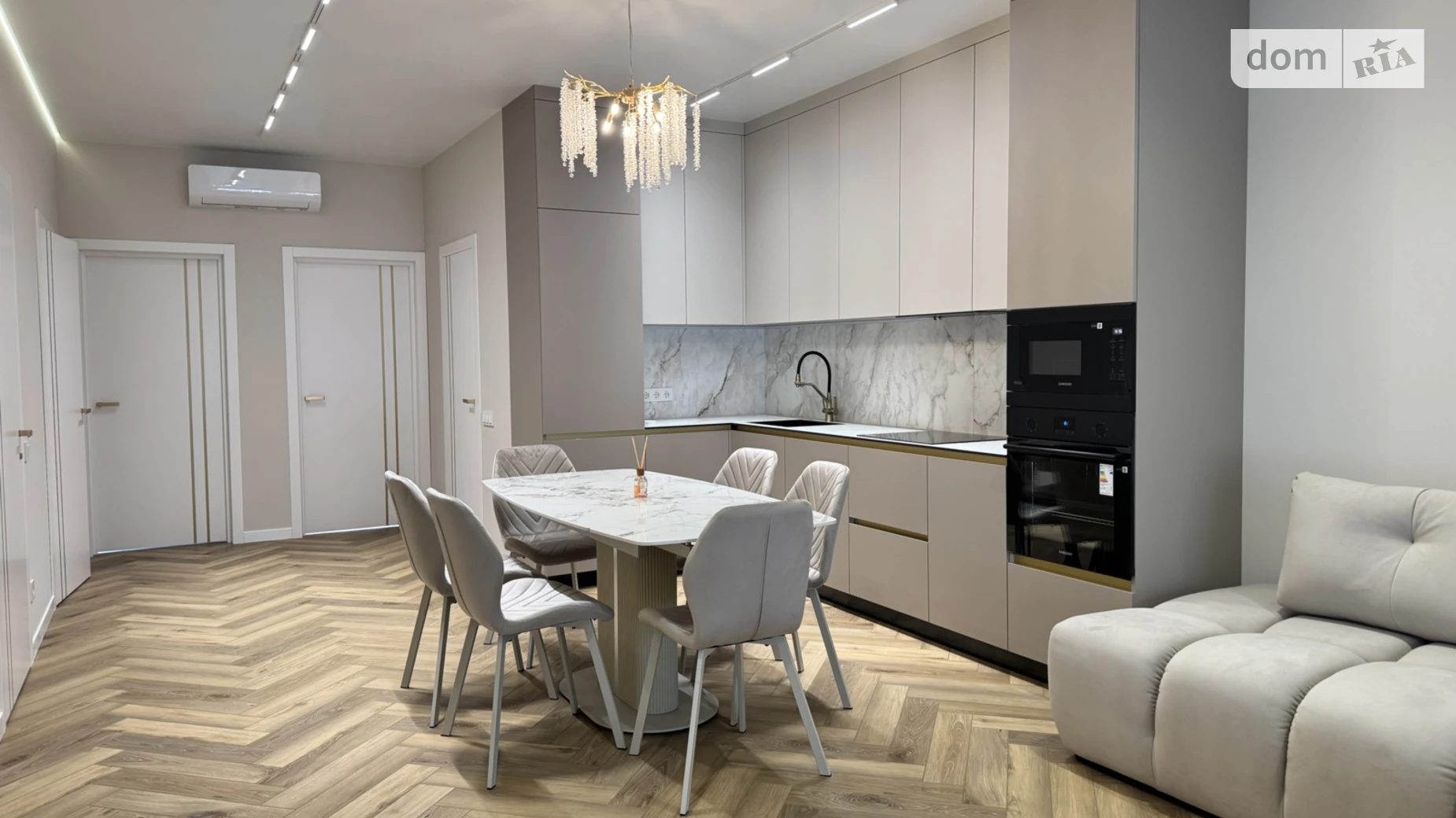 мас. Макарова Ювилейный Ровно, цена: 145000 $ - фото 3