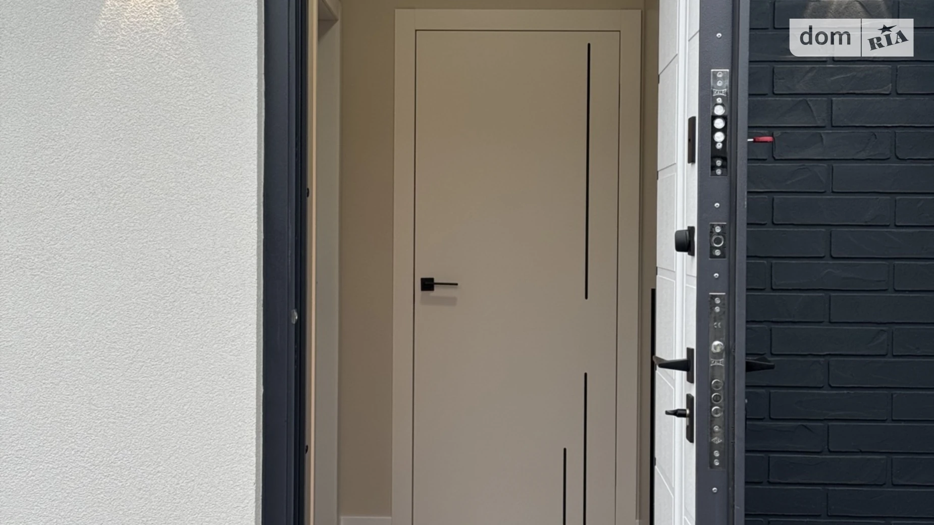 мас. Макарова Ювилейный Ровно, цена: 115000 $ - фото 2