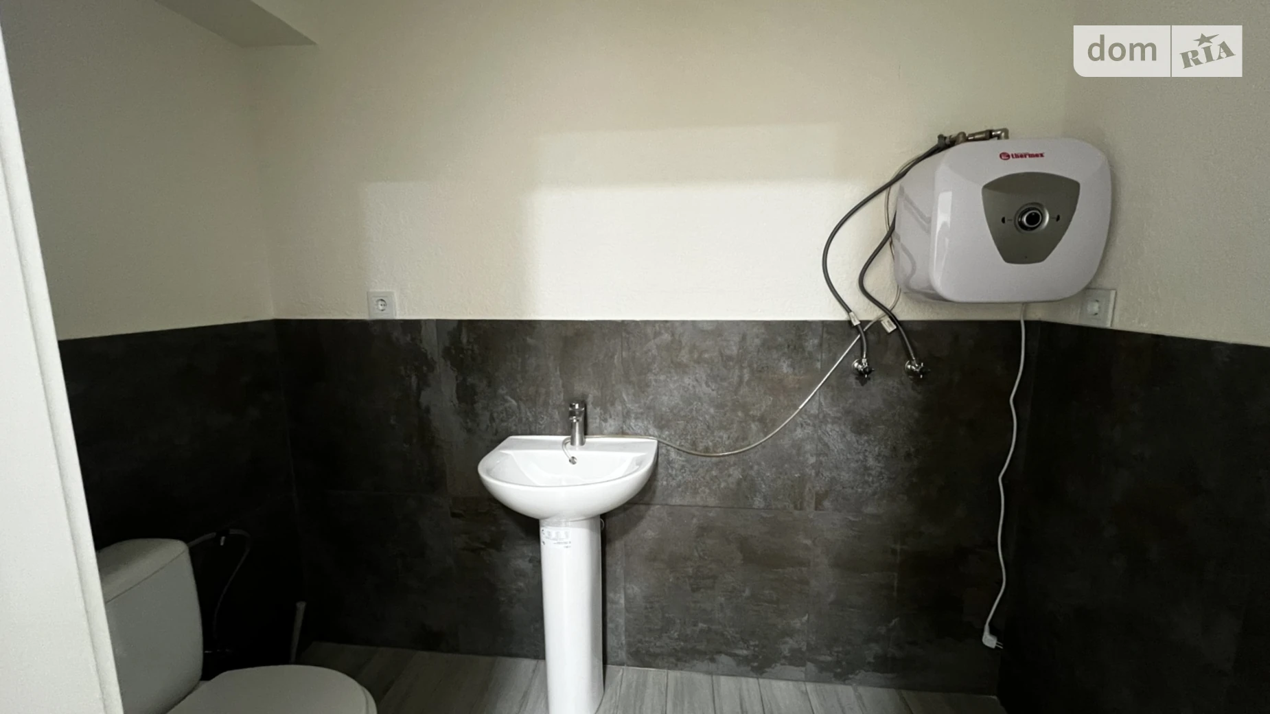 Здається в оренду приміщення вільного призначення 150 кв. м в 3-поверховій будівлі, цена: 50000 грн - фото 2