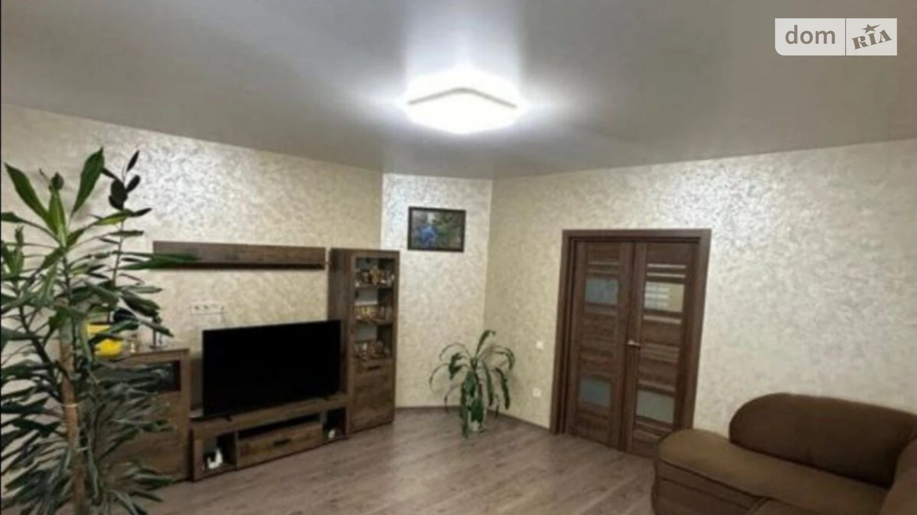 2-кімнатна квартира 67 кв. м у Луцьку, вул. Конякіна, 6А - фото 3