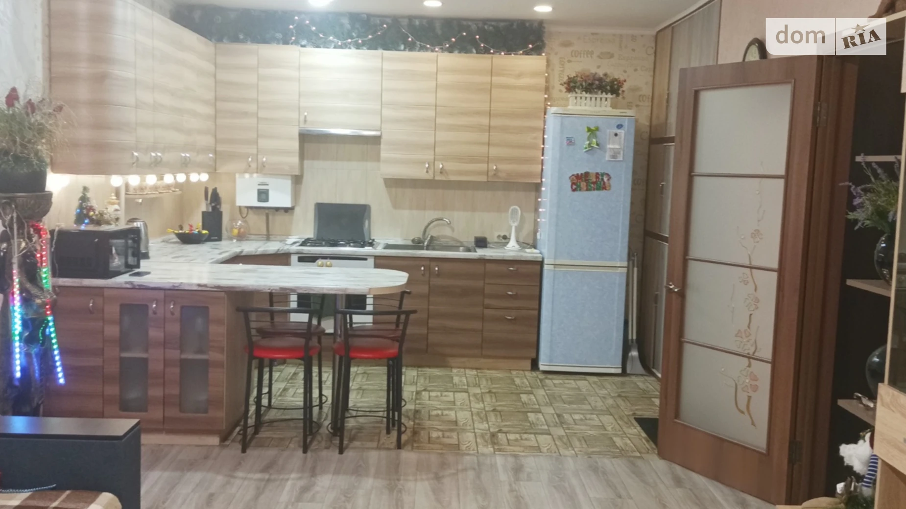 Продается 1-комнатная квартира 46.7 кв. м в Гостомеле, ул. Молодежная, 11В/1 - фото 3