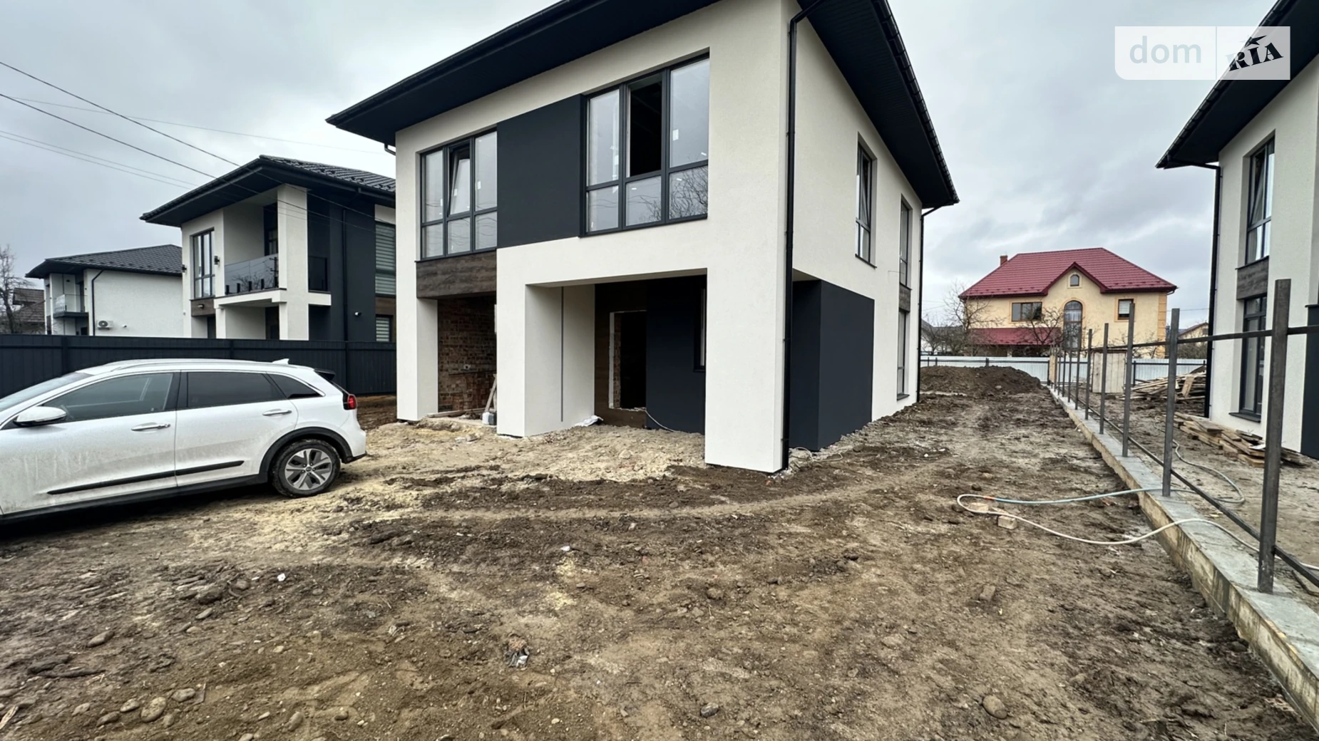 Продается дом на 2 этажа 165 кв. м с участком, цена: 195000 $ - фото 2