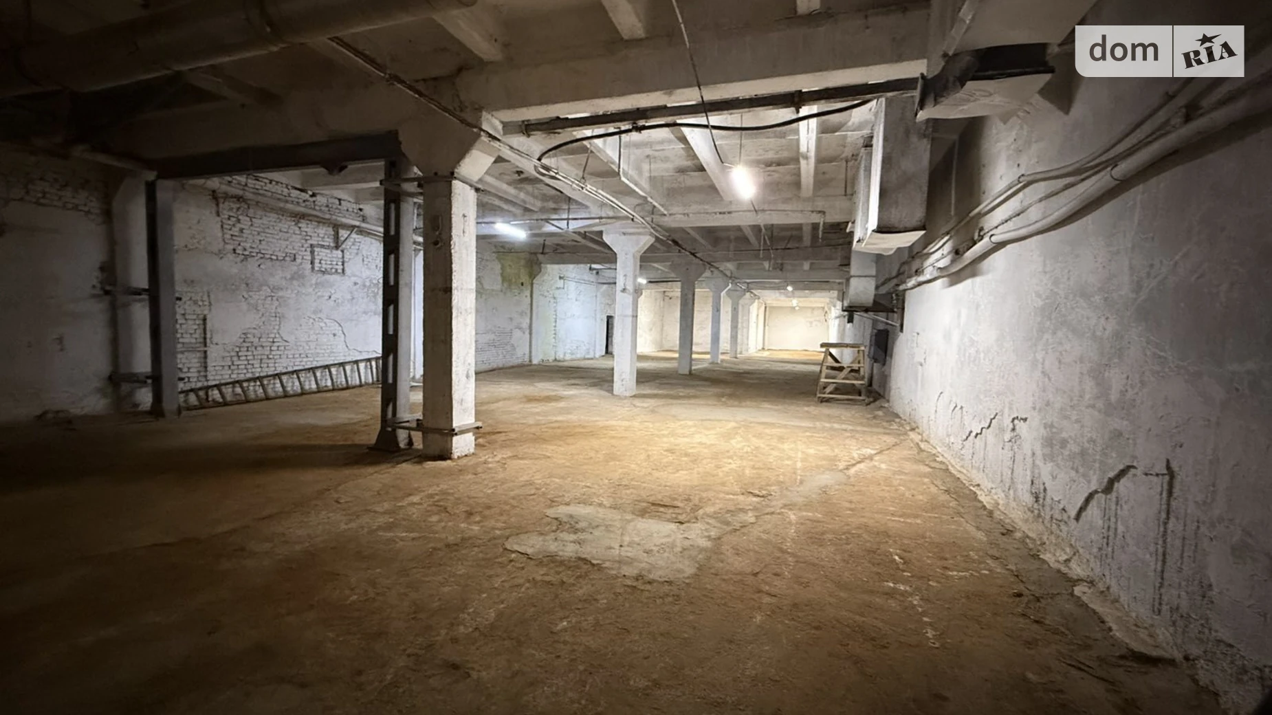 Сдается в аренду помещения свободного назначения 580 кв. м в 1-этажном здании, цена: 63800 грн - фото 4