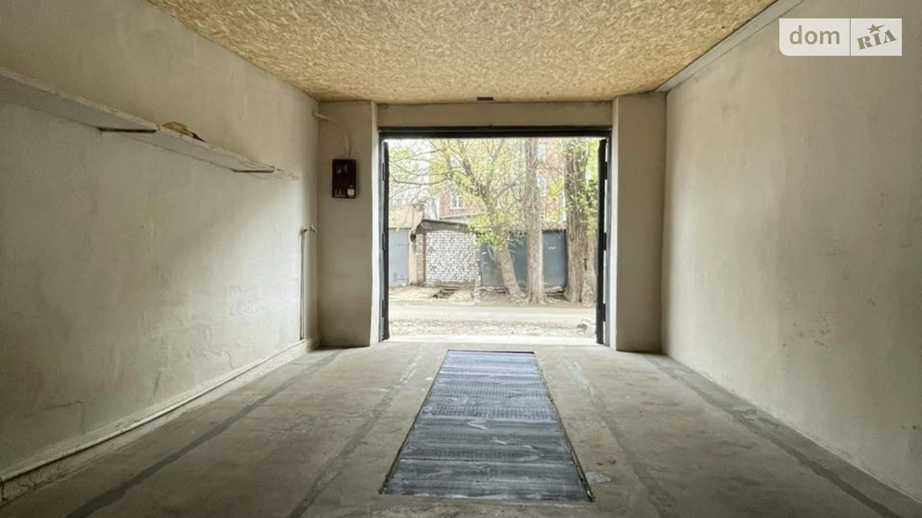 Продается отдельно стоящий гараж под легковое авто на 20.6 кв. м, цена: 10000 $ - фото 2