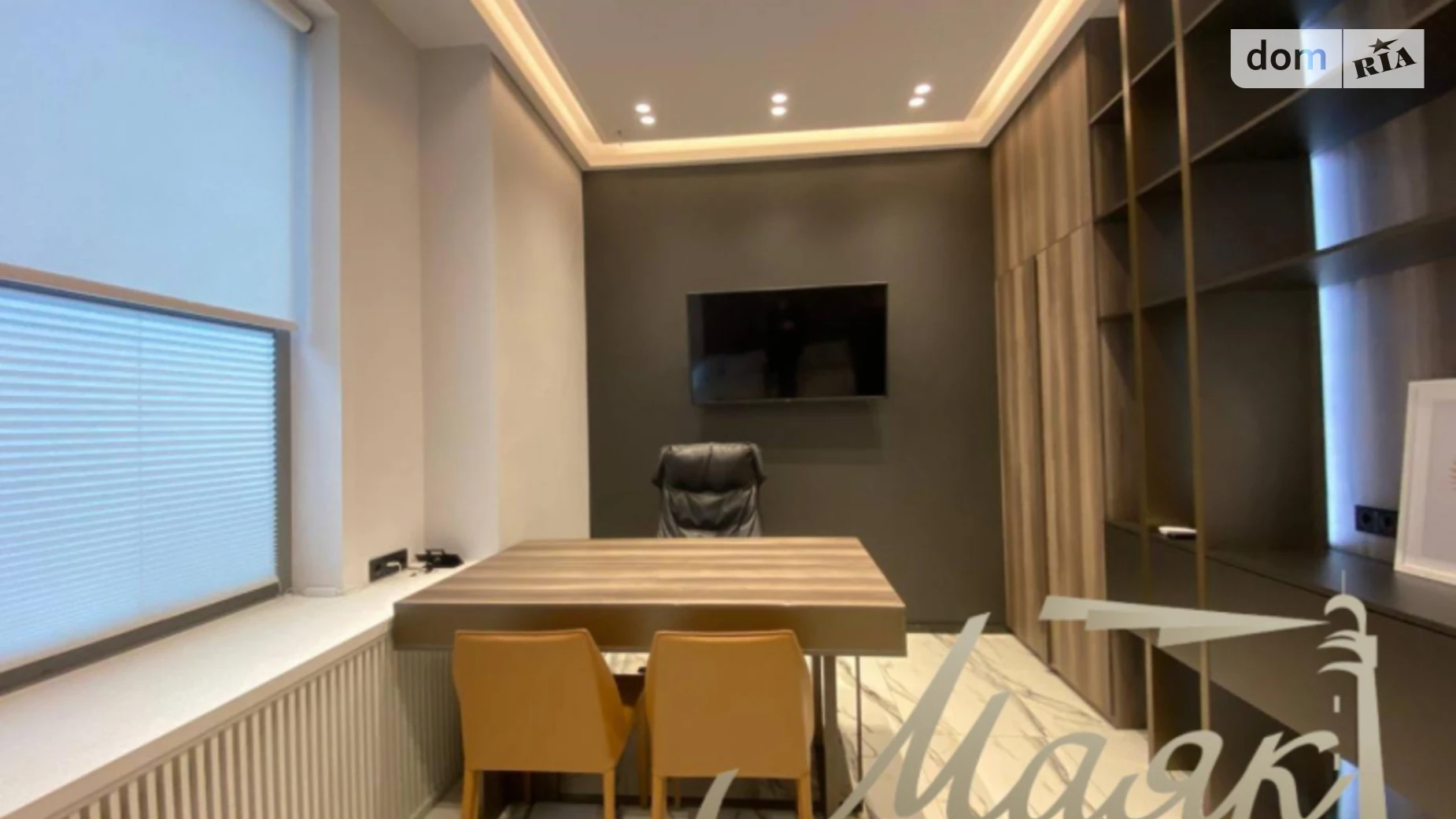 Сдается в аренду офис 65 кв. м в бизнес-центре, цена: 1400 $ - фото 4