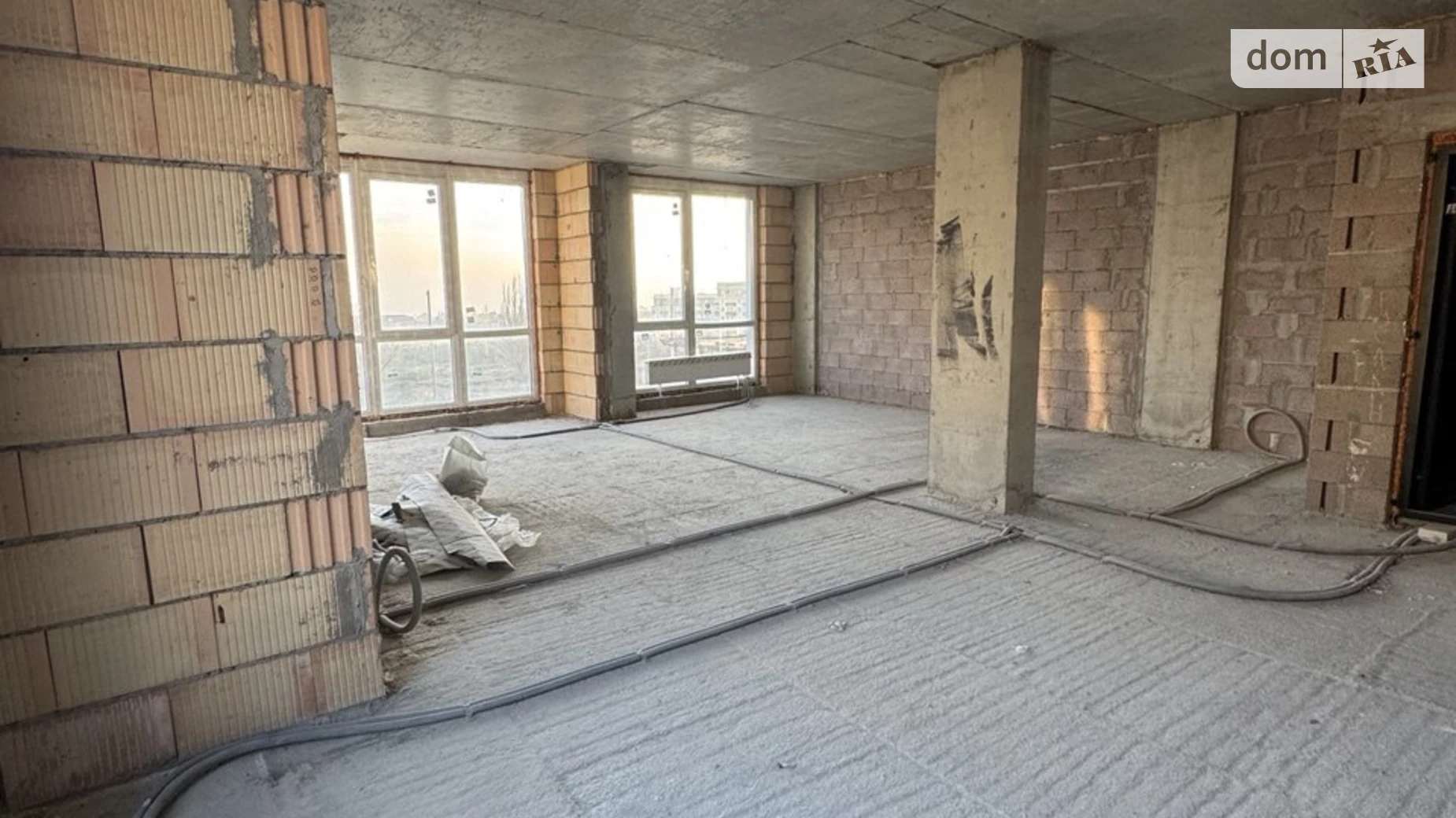 Продается 2-комнатная квартира 56.8 кв. м в Крыжановка, ул. Марсельская - фото 2