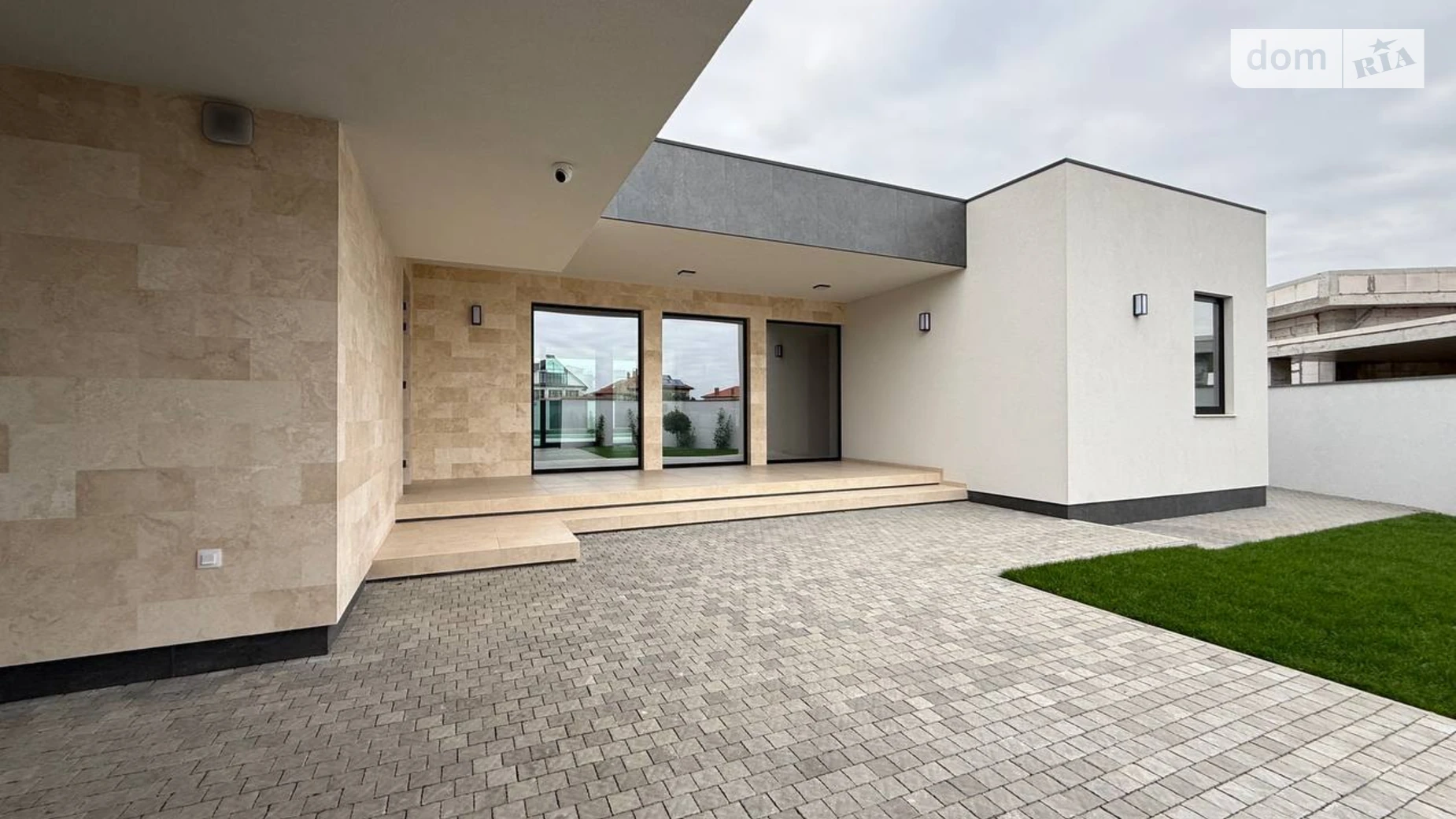 Продається одноповерховий будинок 185 кв. м с басейном, цена: 950000 $ - фото 4