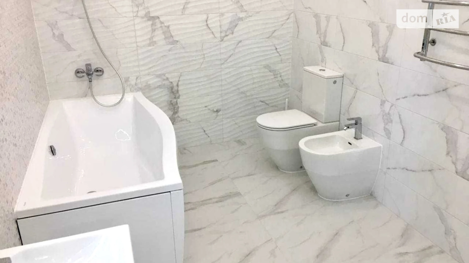 Продается одноэтажный дом 140 кв. м с садом, цена: 200000 $ - фото 3