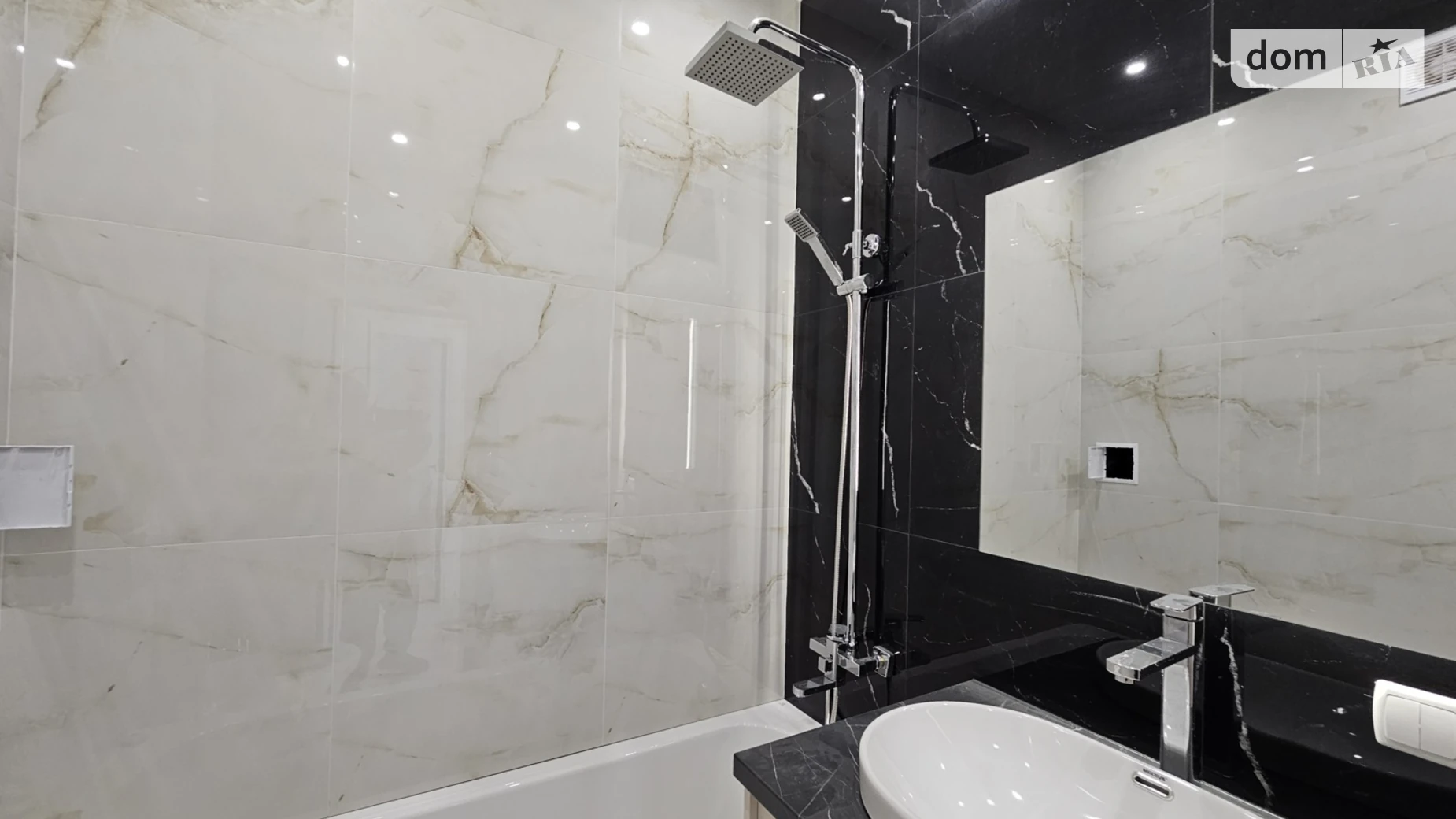 Продается 2-комнатная квартира 57 кв. м в Одессе, ул. Краснова, 3 корпус 65 - фото 3