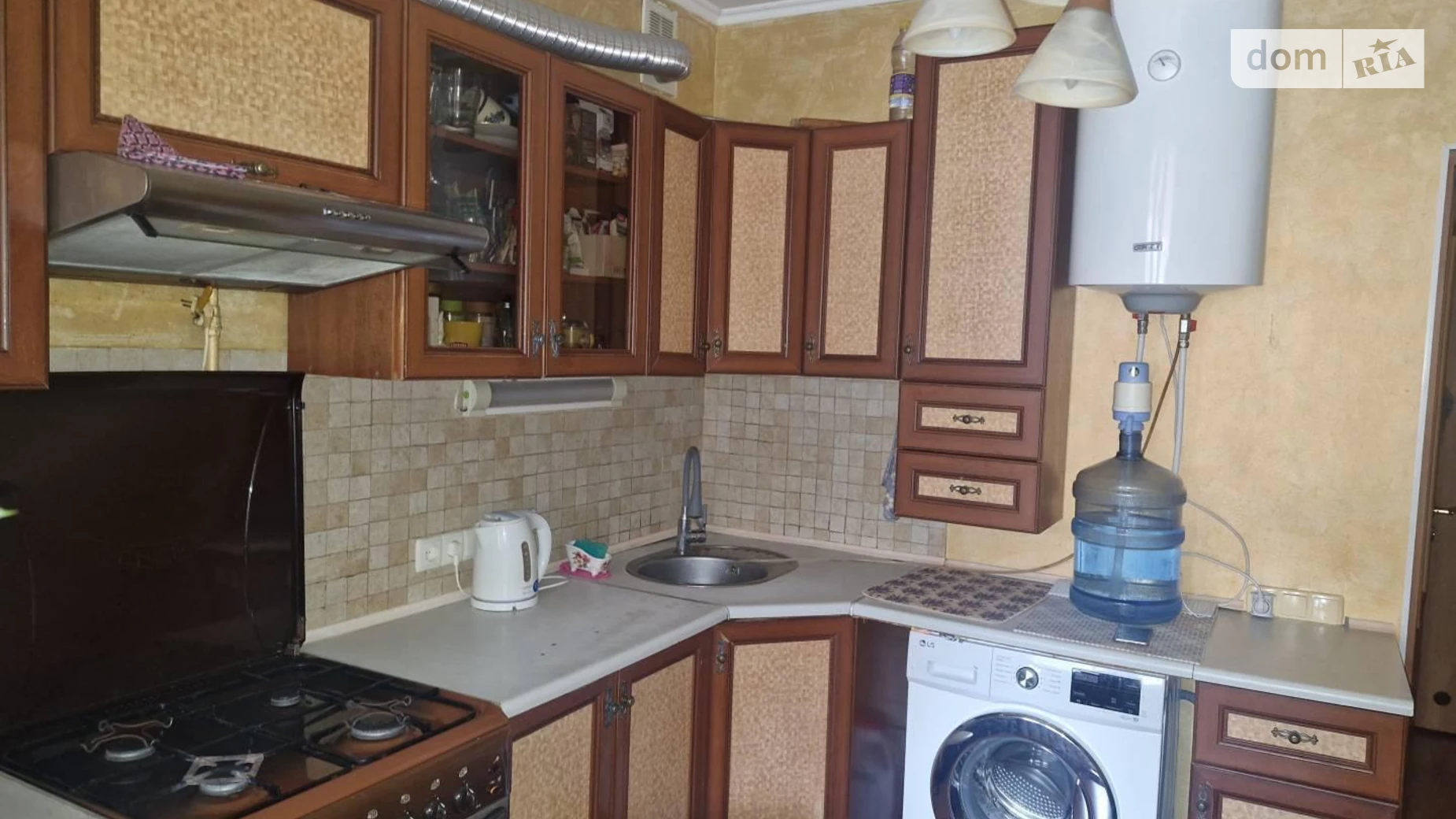 Продается 1-комнатная квартира 40.1 кв. м в Черноморске, цена: 45000 $ - фото 2