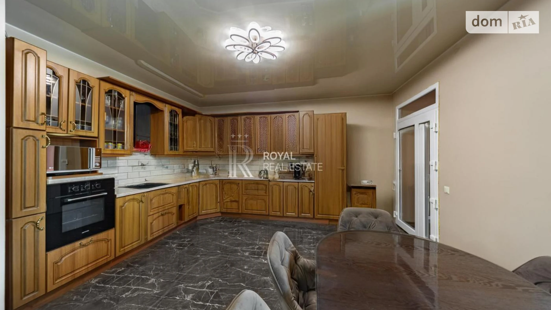 Продается дом на 2 этажа 234 кв. м с гаражом, цена: 205000 $ - фото 4