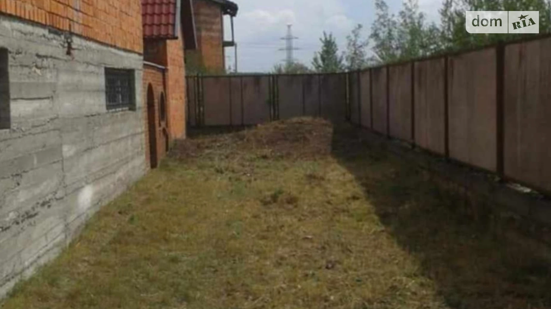 Продается дом на 2 этажа 600 кв. м с бассейном, цена: 55000 $ - фото 5