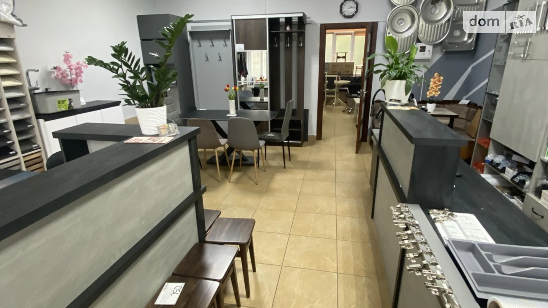 Продается помещения свободного назначения 65 кв. м в 5-этажном здании, цена: 67000 $ - фото 4