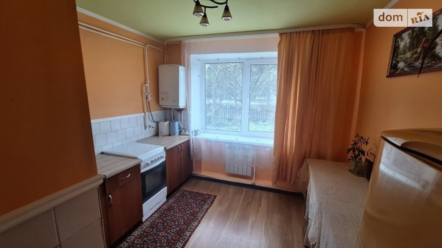 Продается 3-комнатная квартира 66.8 кв. м в Сарнах, ул. Ткача - фото 2