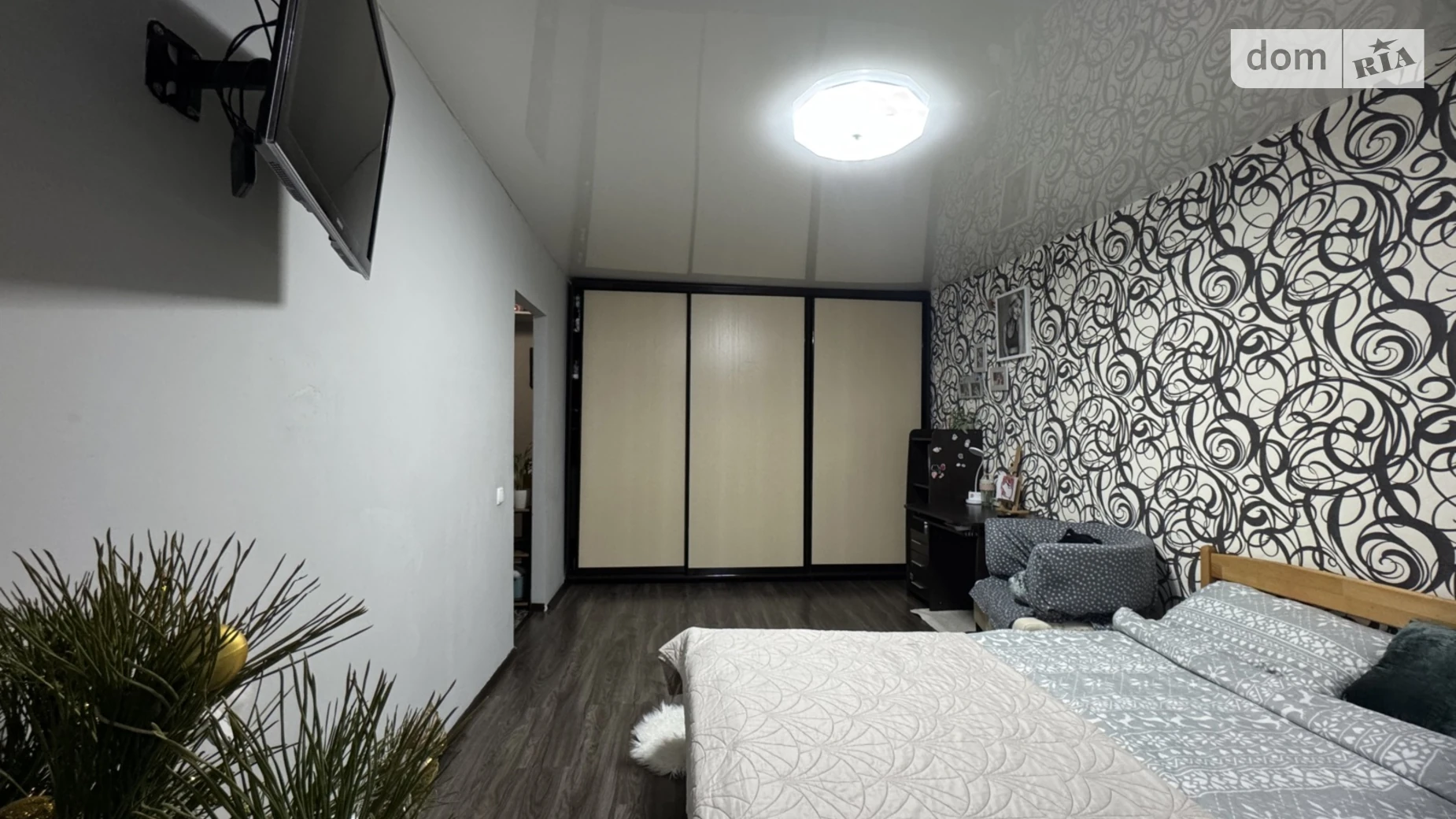 Продается 1-комнатная квартира 30 кв. м в Днепре, ул. Алана Шепарда(Суворова), 11А - фото 2