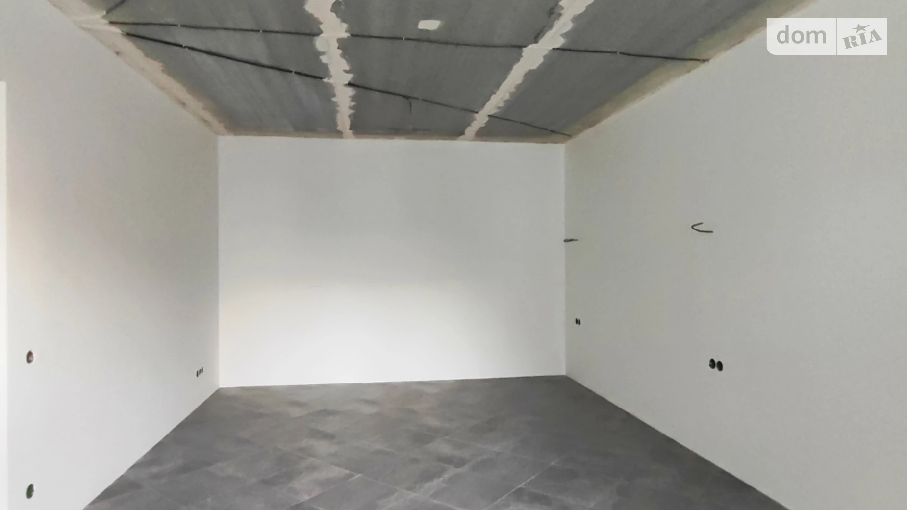 Продается 1-комнатная квартира 56 кв. м в Чернигове, ул. Волковича, 21А - фото 2