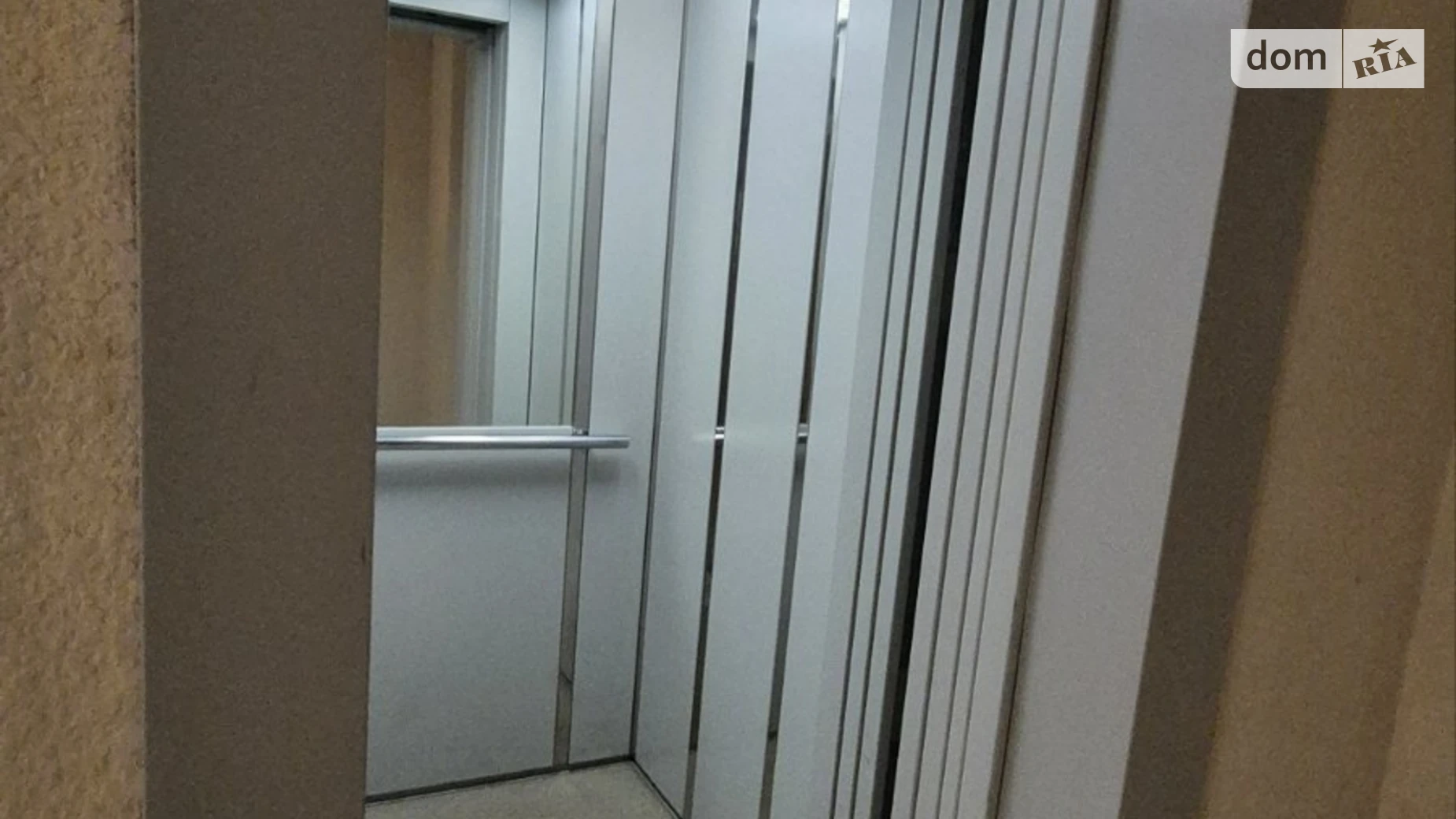 Продается 2-комнатная квартира 59 кв. м в Черноморске, цена: 38000 $ - фото 2