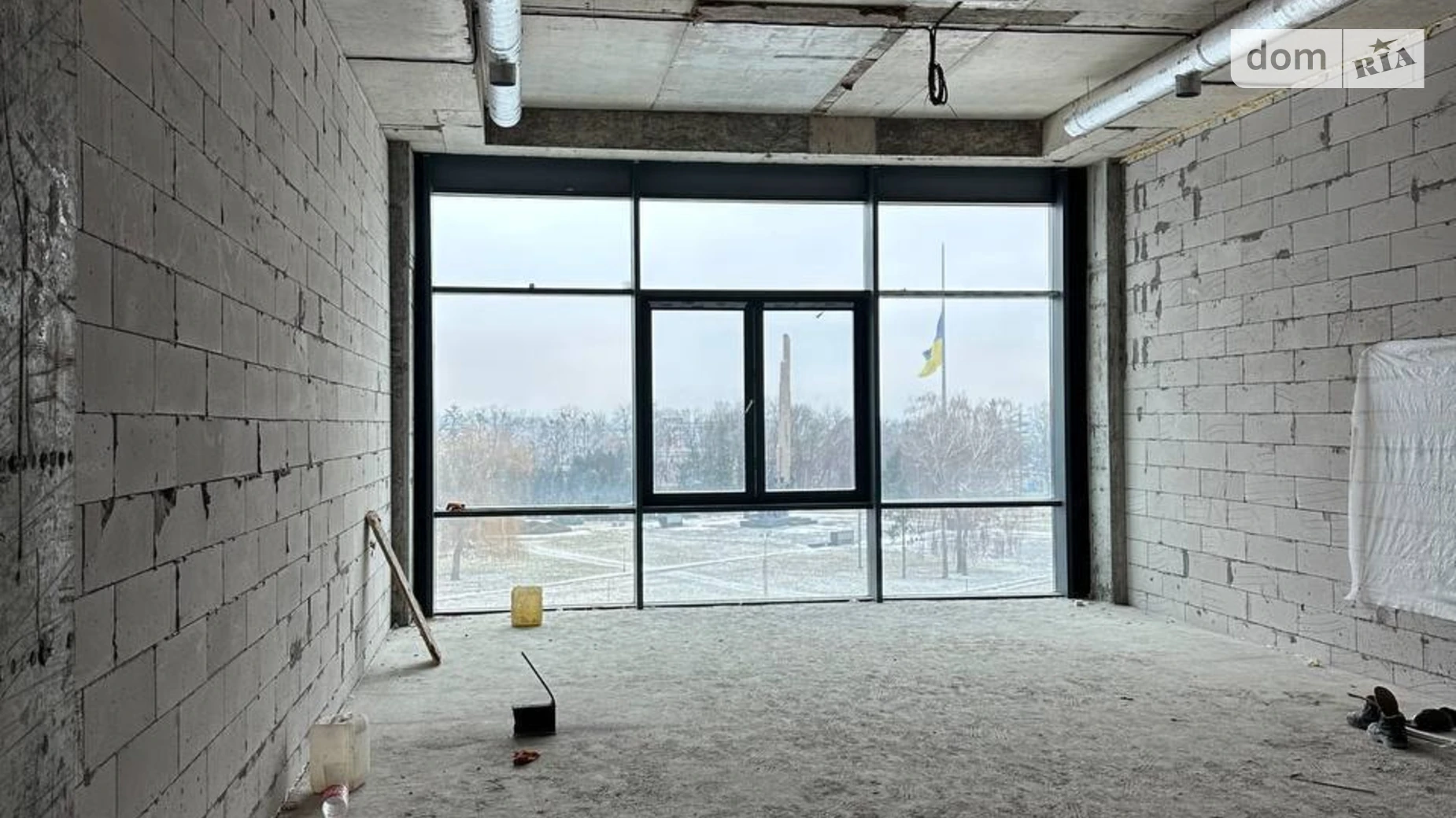 Сдается в аренду офис 304.38 кв. м в бизнес-центре, цена: 3044 $ - фото 4