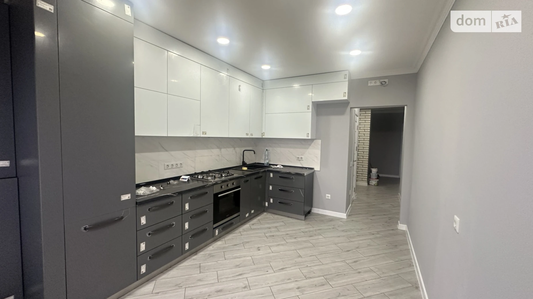 Продается 2-комнатная квартира 67 кв. м в Черновцах, ул. Владимира Великого(Герцена), 93 - фото 3