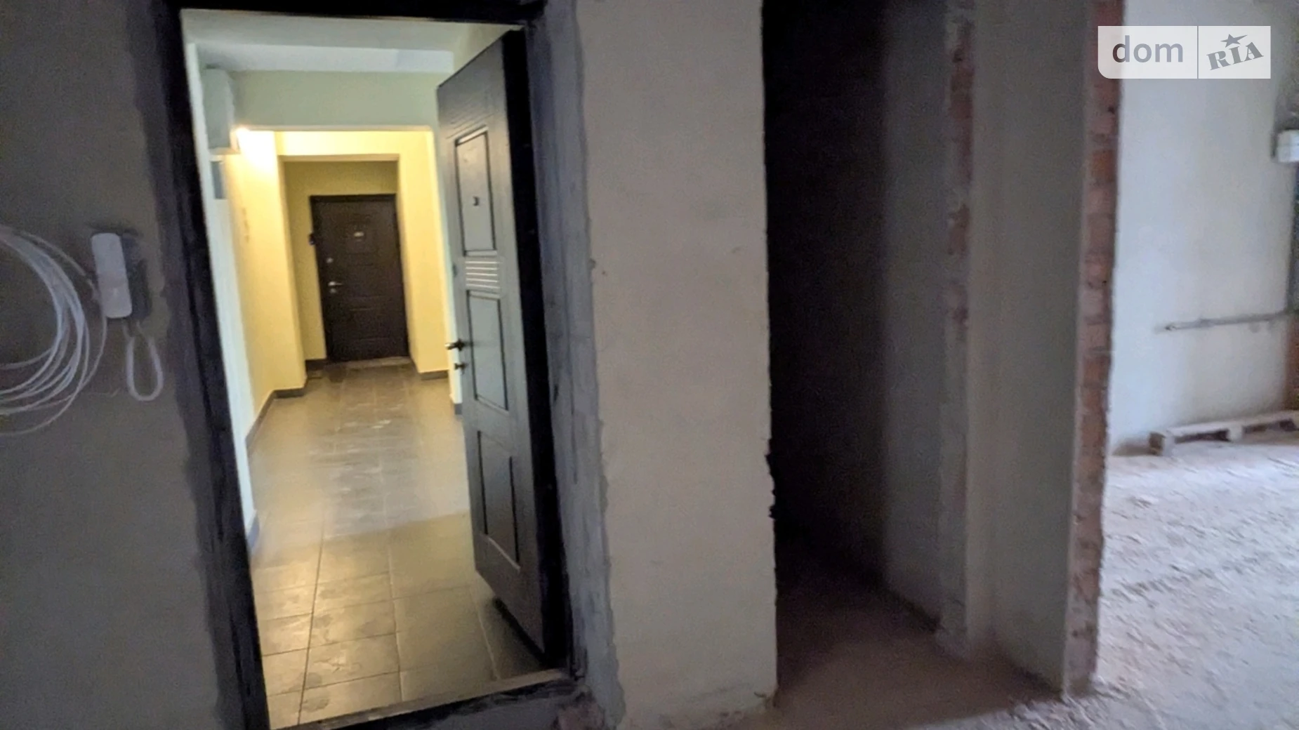 Продается 3-комнатная квартира 92 кв. м в Ивано-Франковске, Калушское шоссе, 3/4 - фото 2