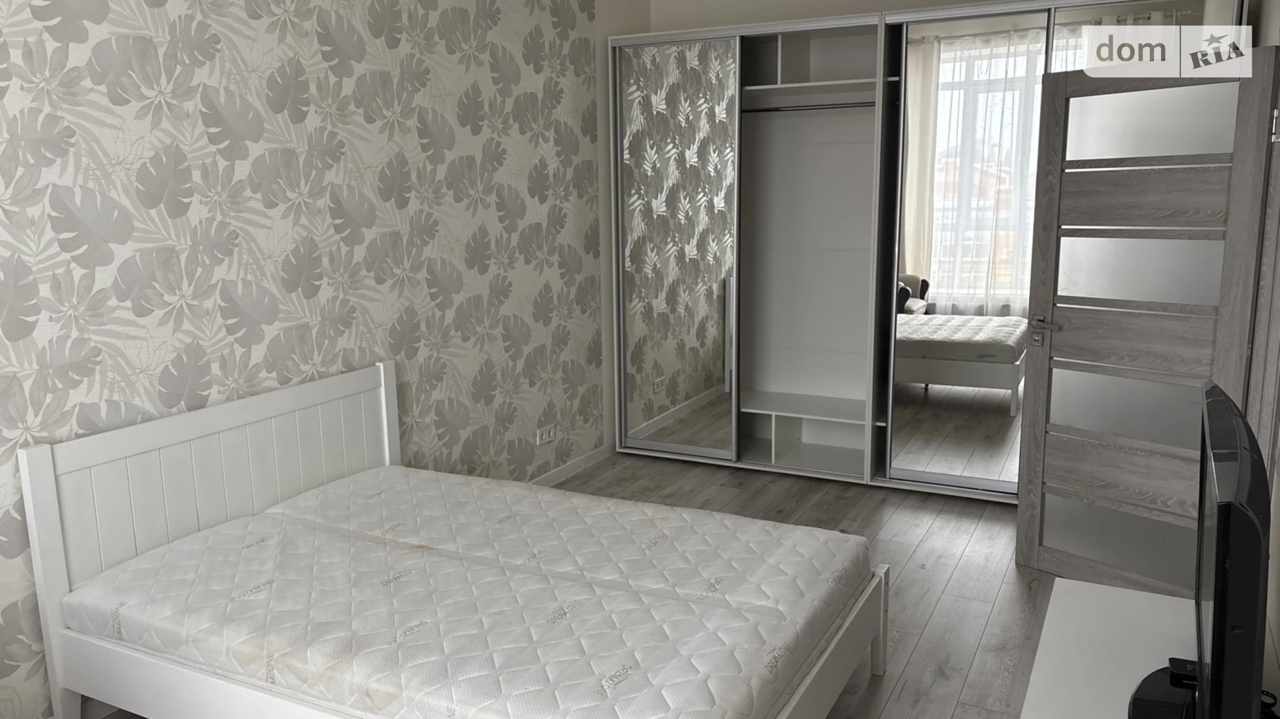 Сдается в аренду 1-комнатная квартира 40.3 кв. м в, цена: 15500 грн - фото 2