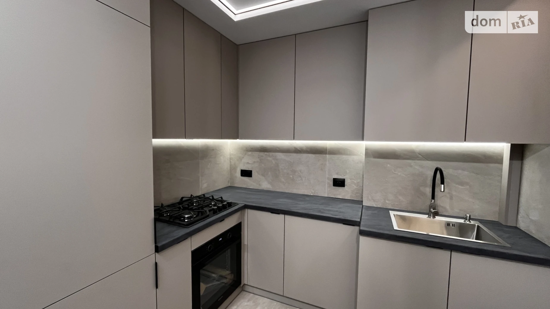 2-комнатная квартира 57 кв. м в Тернополе, ул. Смакулы, 8 - фото 4