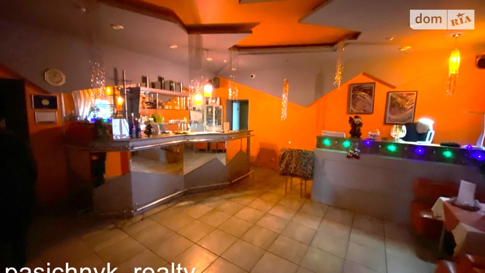 Продается помещения свободного назначения 1277.6 кв. м в 3-этажном здании, цена: 1020000 € - фото 3