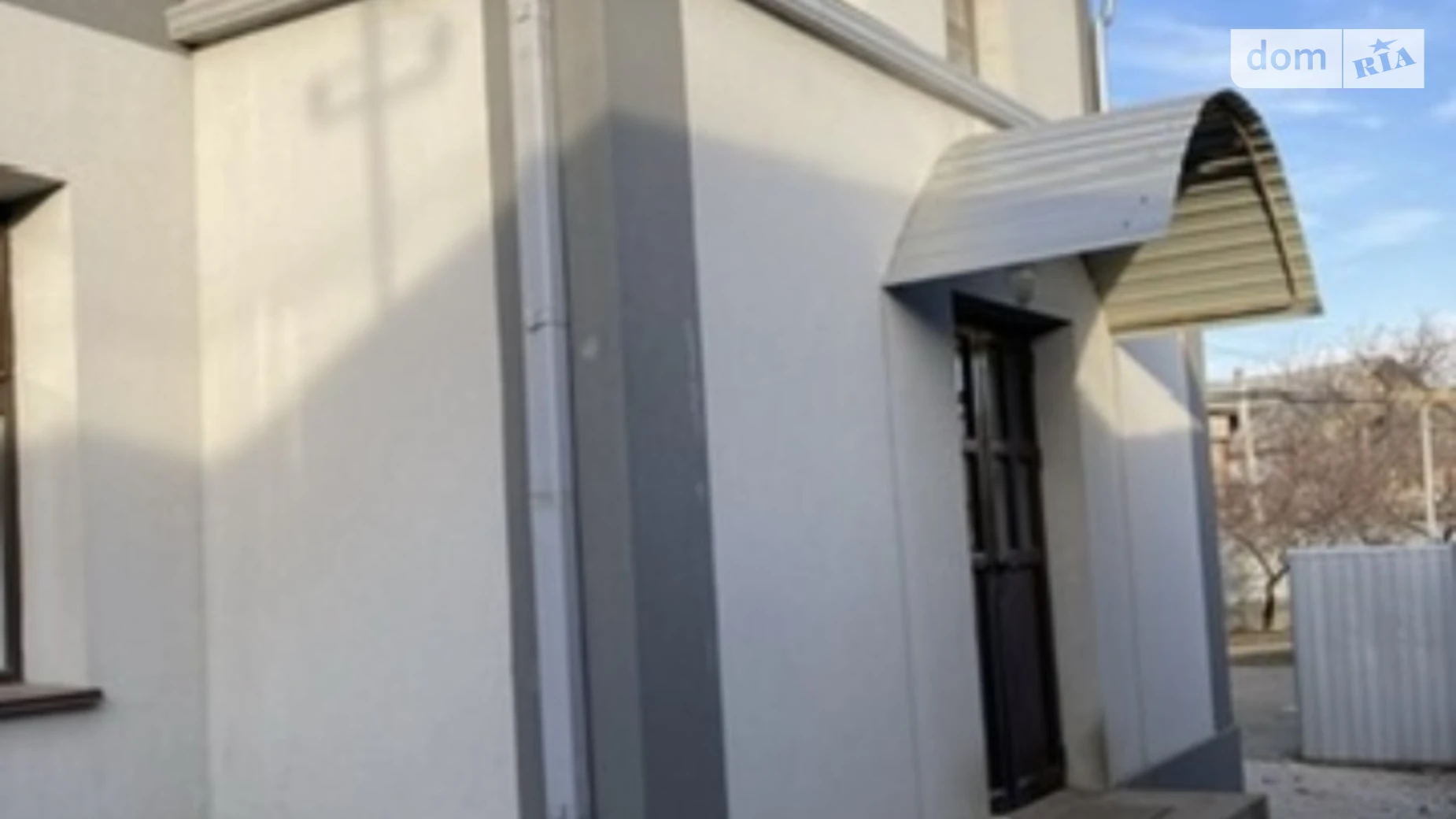 Продается дом на 2 этажа 200 кв. м с бассейном, цена: 110000 $ - фото 2