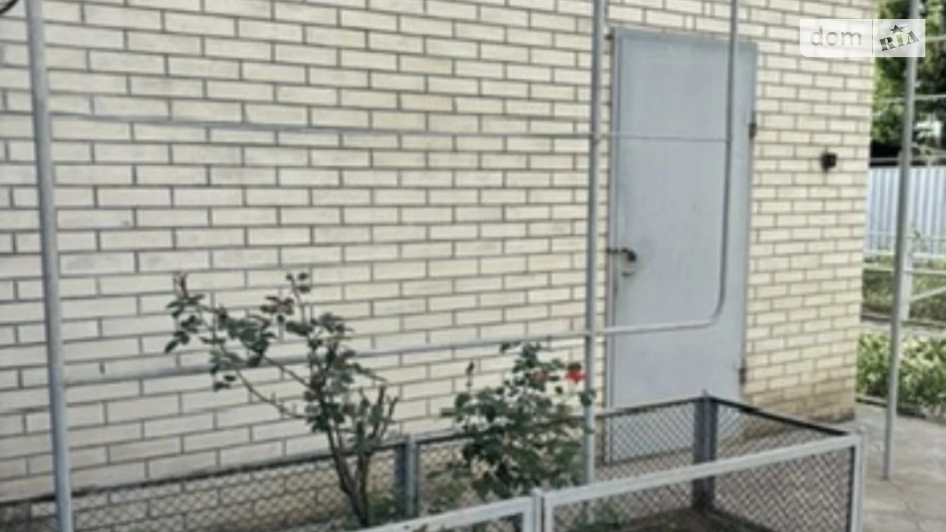 Продается дом на 2 этажа 200 кв. м с бассейном, цена: 110000 $ - фото 5