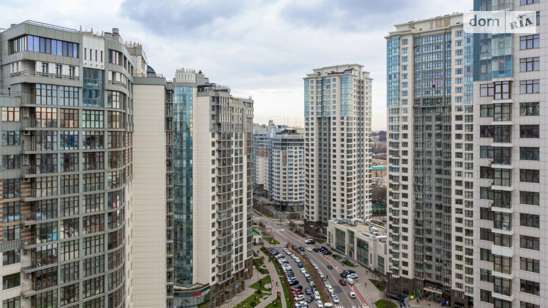 Продается 3-комнатная квартира 120 кв. м в Киеве, ул. Андрея Верхогляда(Драгомирова), 15А - фото 2