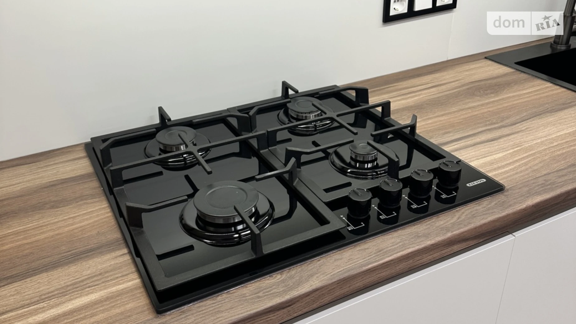 2-комнатная квартира 59 кв. м в Тернополе, ул. Смакулы - фото 5