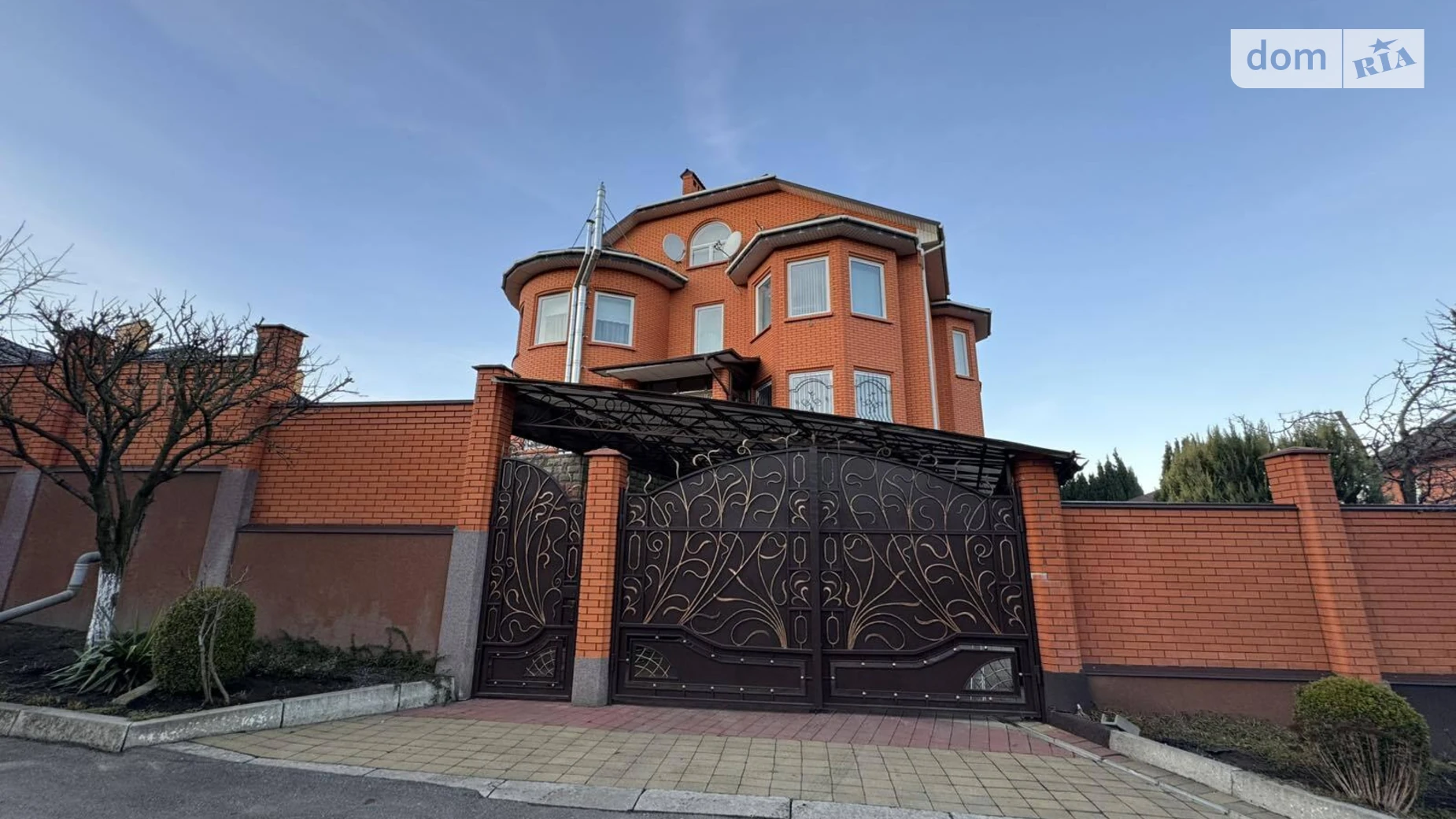 Продается дом на 2 этажа 360 кв. м с мебелью, цена: 420000 $ - фото 3