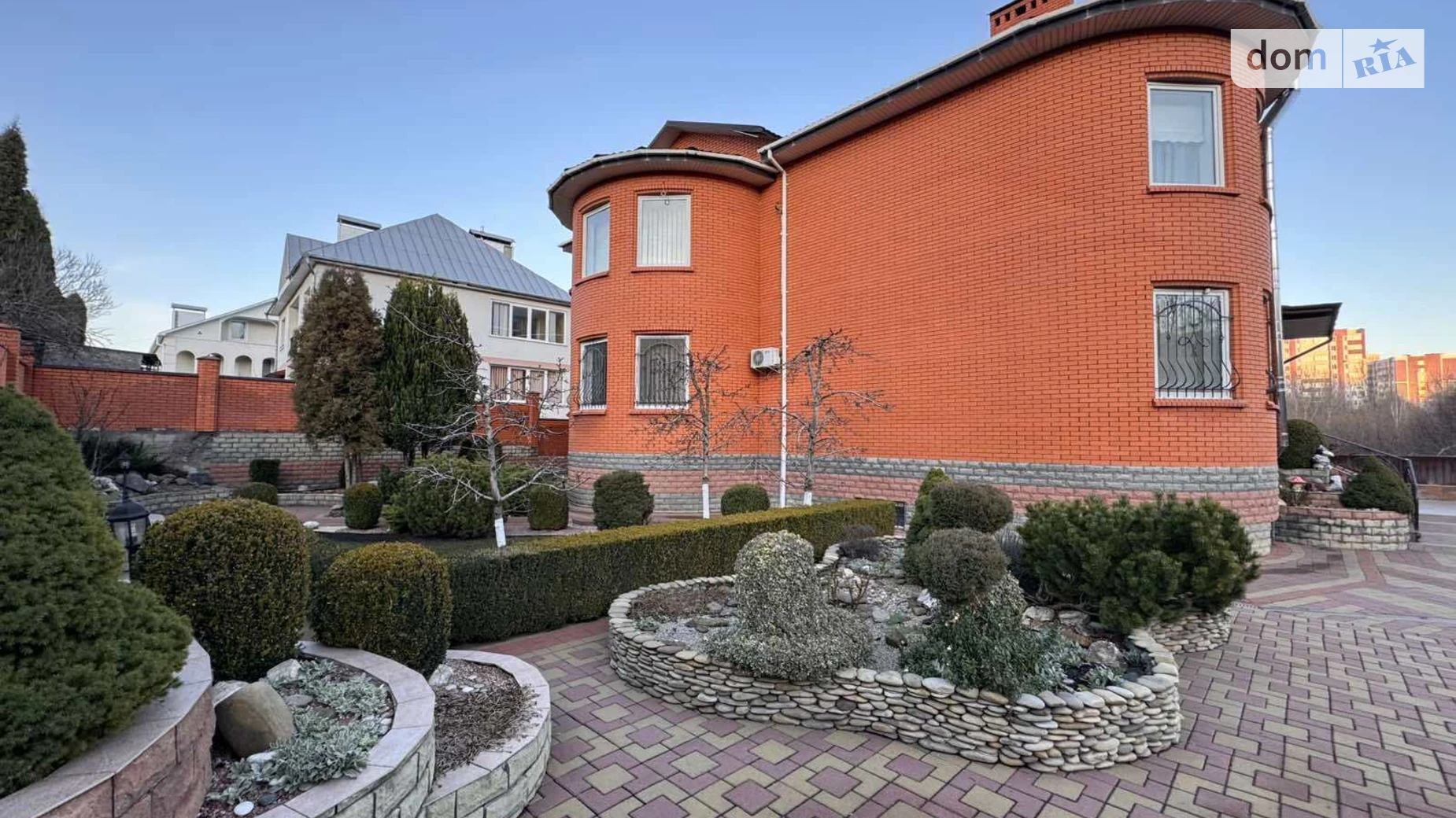 Продается дом на 2 этажа 360 кв. м с мебелью, цена: 420000 $ - фото 4