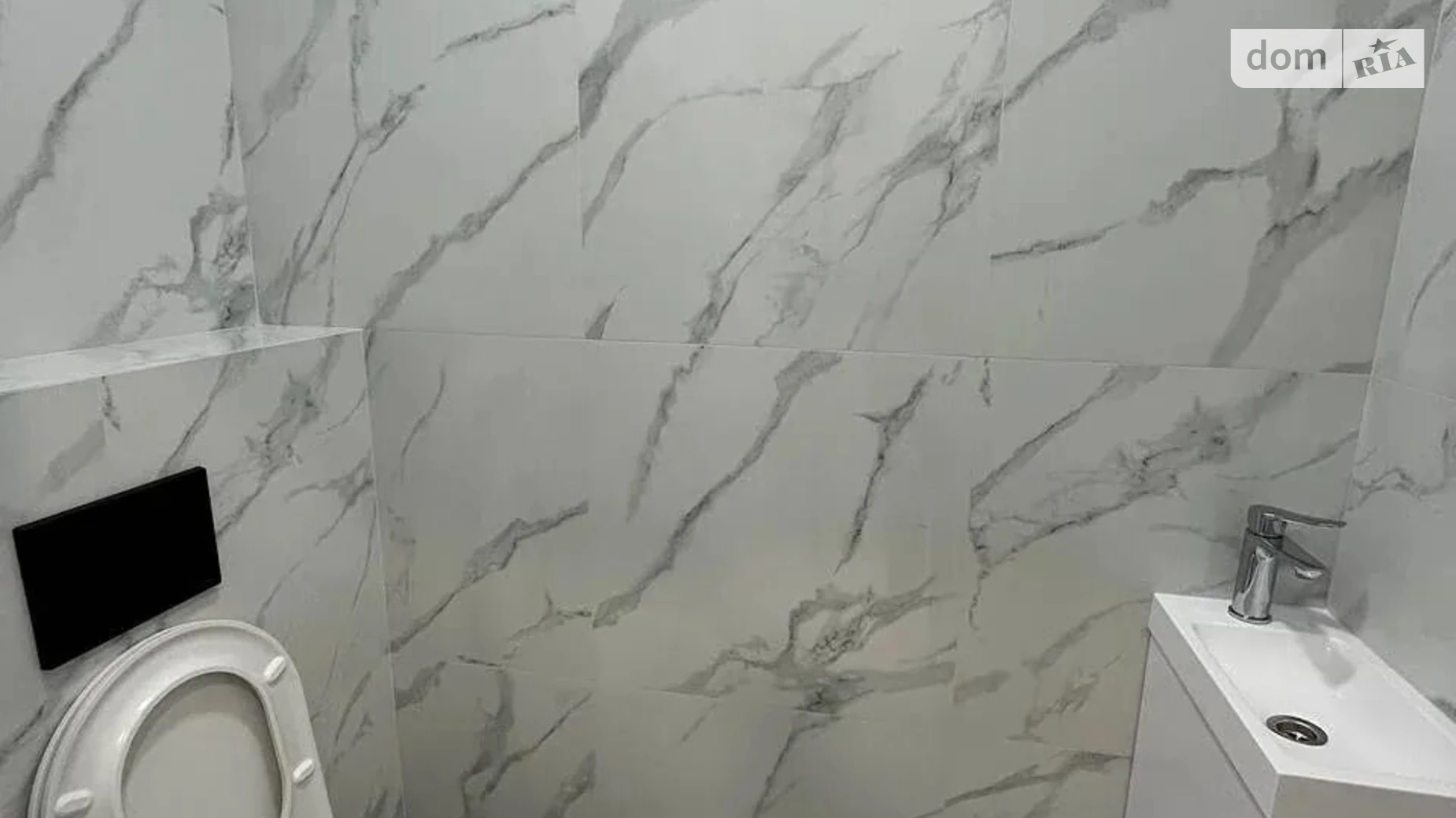 Продается 2-комнатная квартира 64 кв. м в Ивано-Франковске, ул. Микитинецкая, 2А - фото 3