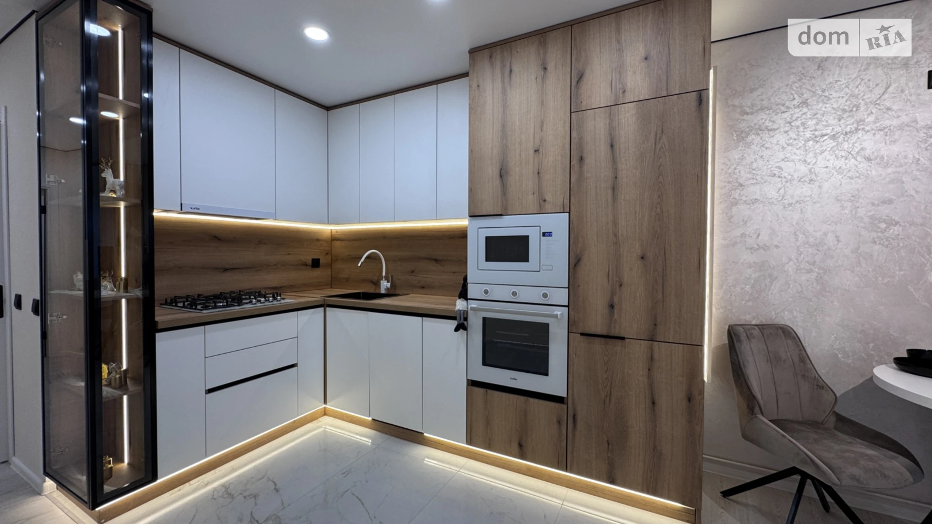 2-комнатная квартира 73 кв. м в Тернополе, ул. Киевская - фото 3