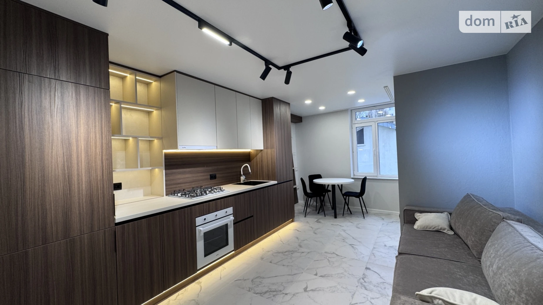 3-комнатная квартира 80 кв. м в Тернополе, ул. Сахарова Андрея Академика - фото 2