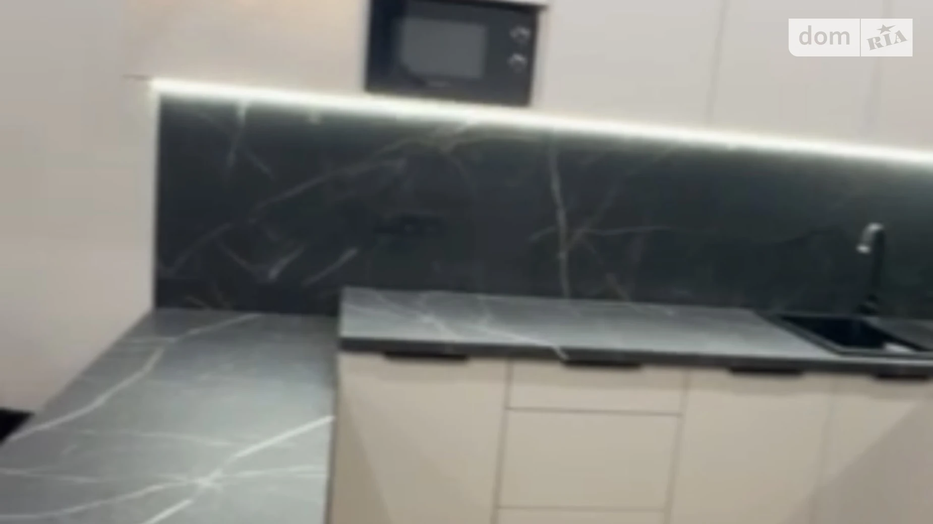 Продается 1-комнатная квартира 41 кв. м в Ужгороде, ул. Тлехаса, 19 корпус 3 - фото 5