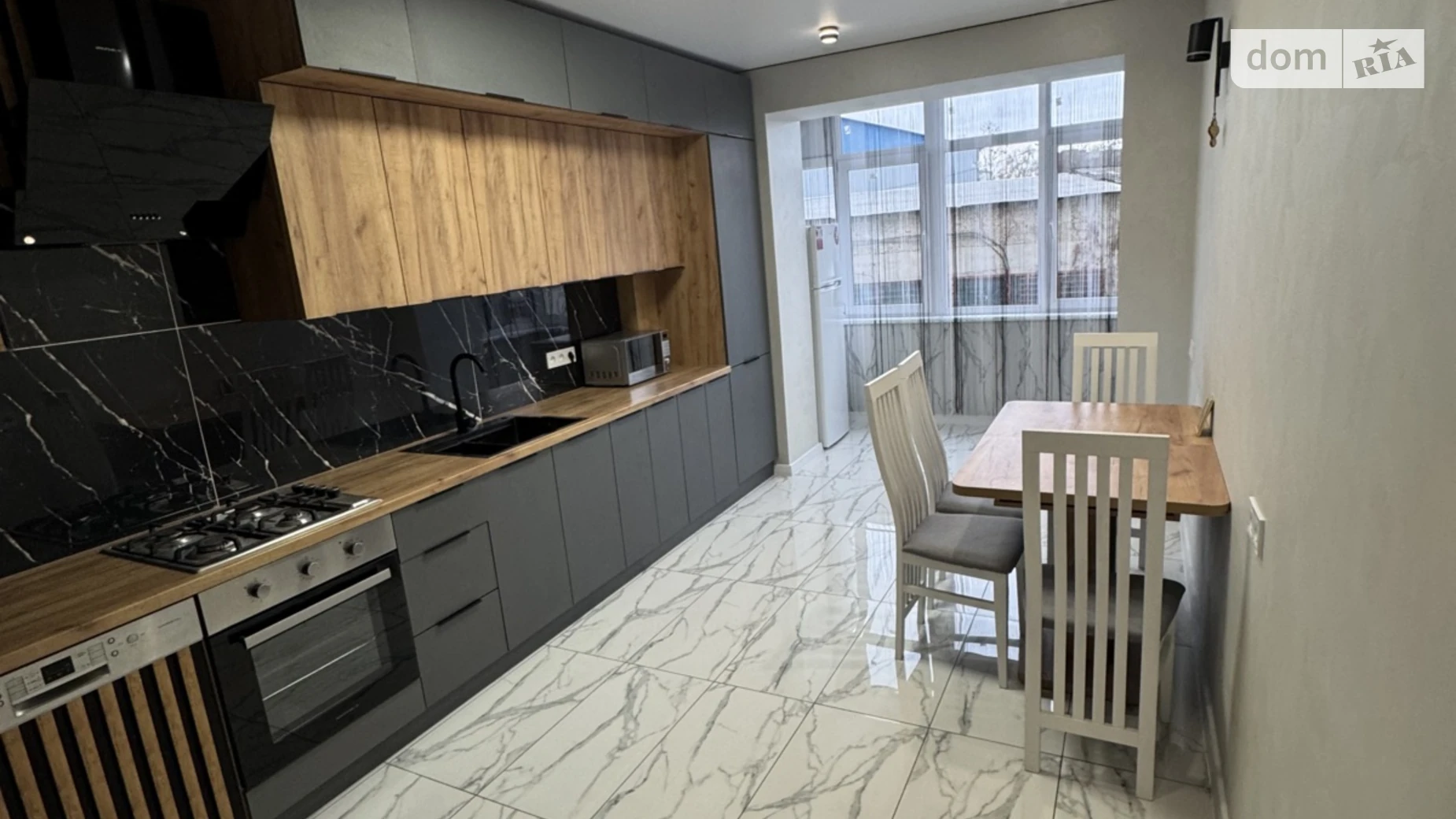 Сдается в аренду 1-комнатная квартира 44.3 кв. м в Ивано-Франковске, ул. Высочана Семена, 18 корпус 20 - фото 2