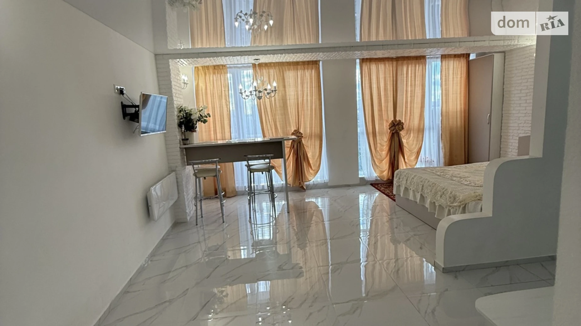 Сдается в аренду 1-комнатная квартира 48 кв. м в Одессе, ул. Литературная, 10А - фото 2