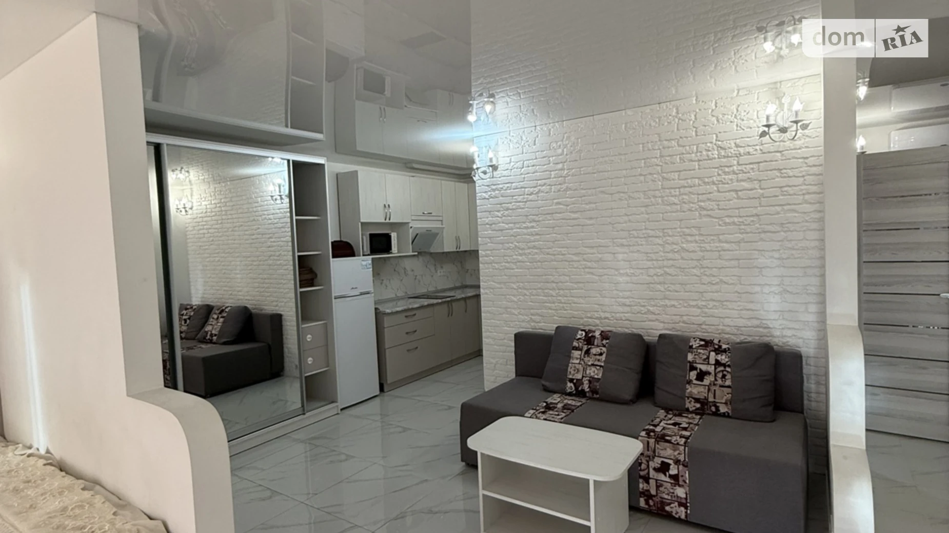 Сдается в аренду 1-комнатная квартира 48 кв. м в Одессе, ул. Литературная, 10А - фото 3