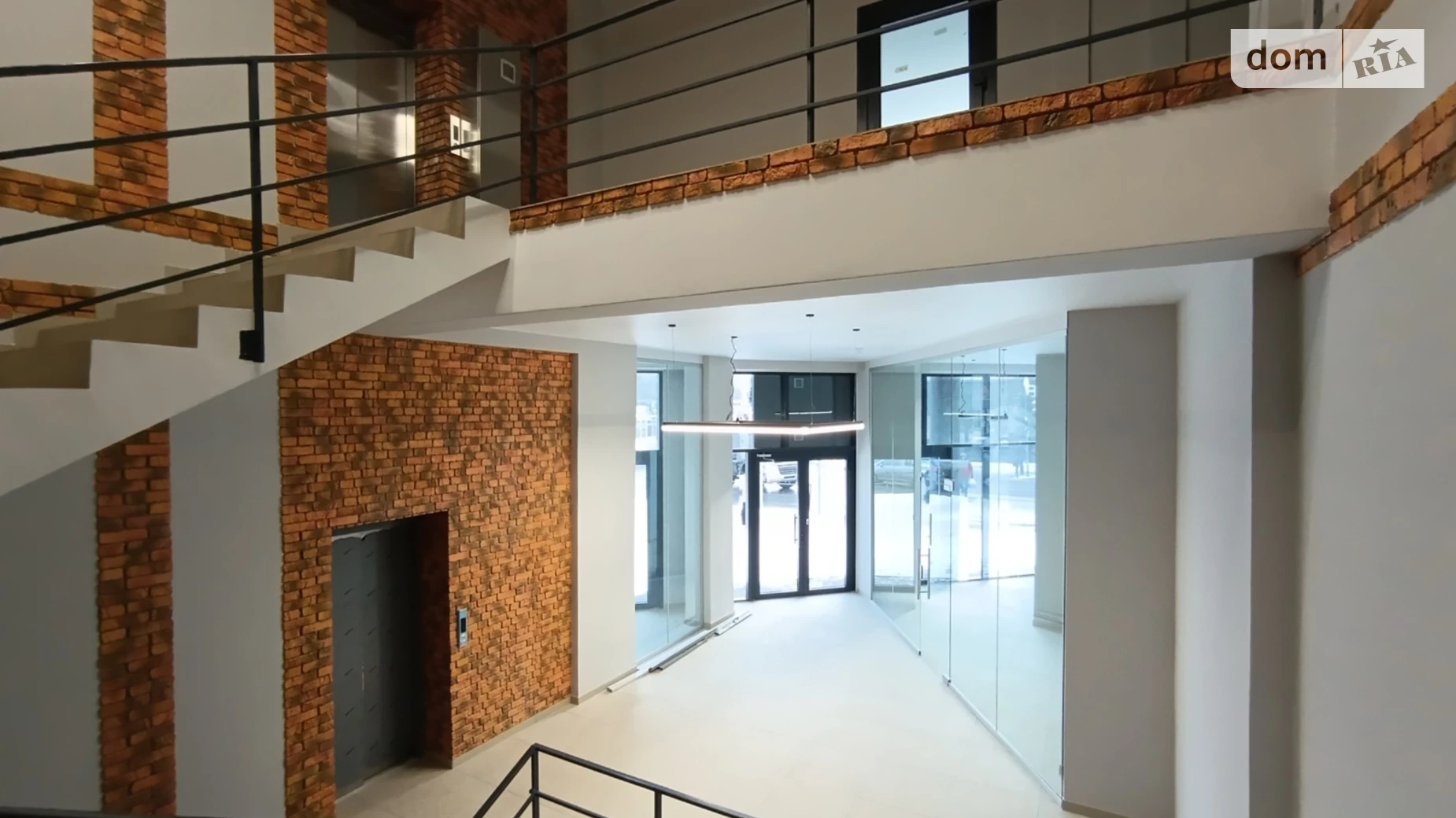 Продається офіс 18.3 кв. м в бізнес-центрі, цена: 34770 $ - фото 2