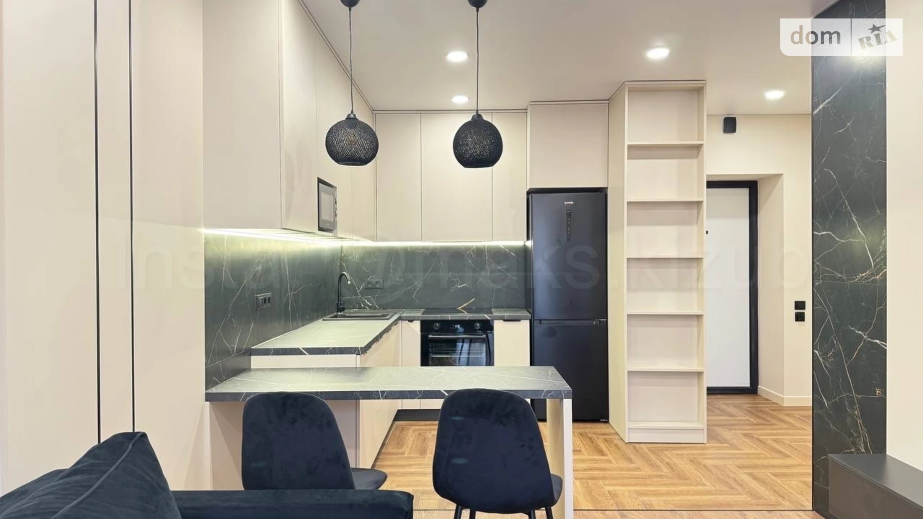 Продается 1-комнатная квартира 41 кв. м в Ужгороде, ул. Тлехаса, 19 корпус 3 - фото 4