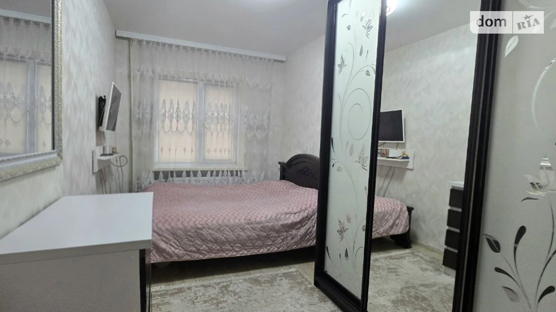 Продается 2-комнатная квартира 43.5 кв. м в, цена: 56000 $ - фото 2