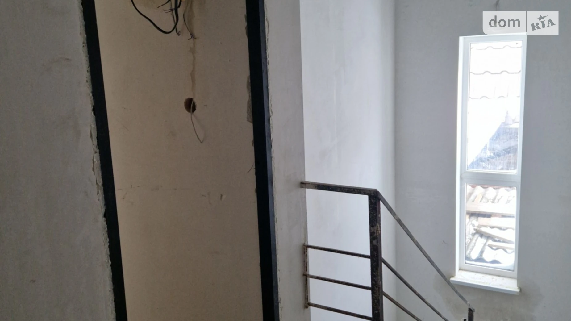 Продается 2-комнатная квартира 50 кв. м в Виннице, ул. Евгения Сверстюка(Толбухина) - фото 2