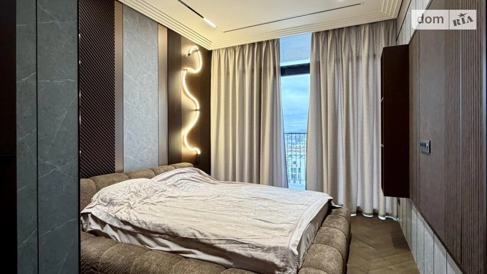 Сдается в аренду 3-комнатная квартира 175 кв. м в Ужгороде, ул. Николая Бобяка - фото 2