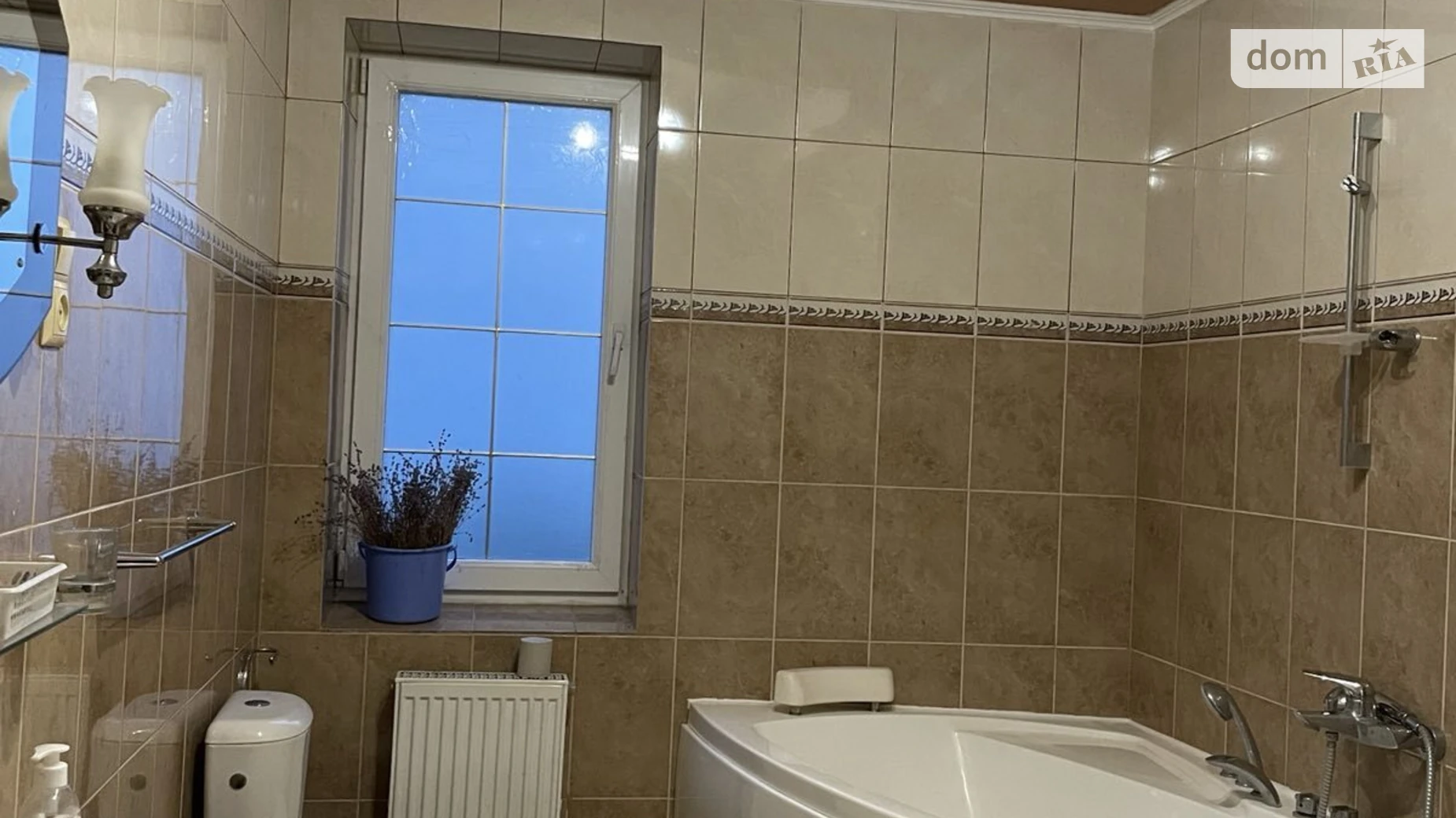 Продается дом на 2 этажа 19 кв. м с гаражом, цена: 200000 $ - фото 2