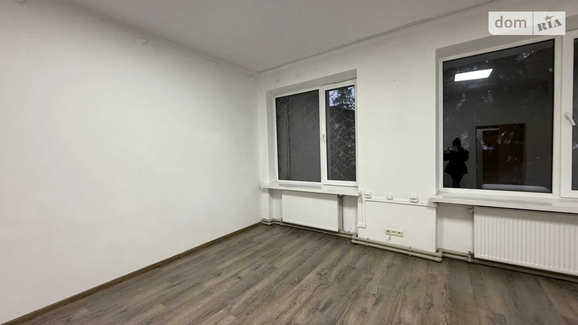 Сдается в аренду офис 21.4 кв. м в бизнес-центре, цена: 5350 грн - фото 2