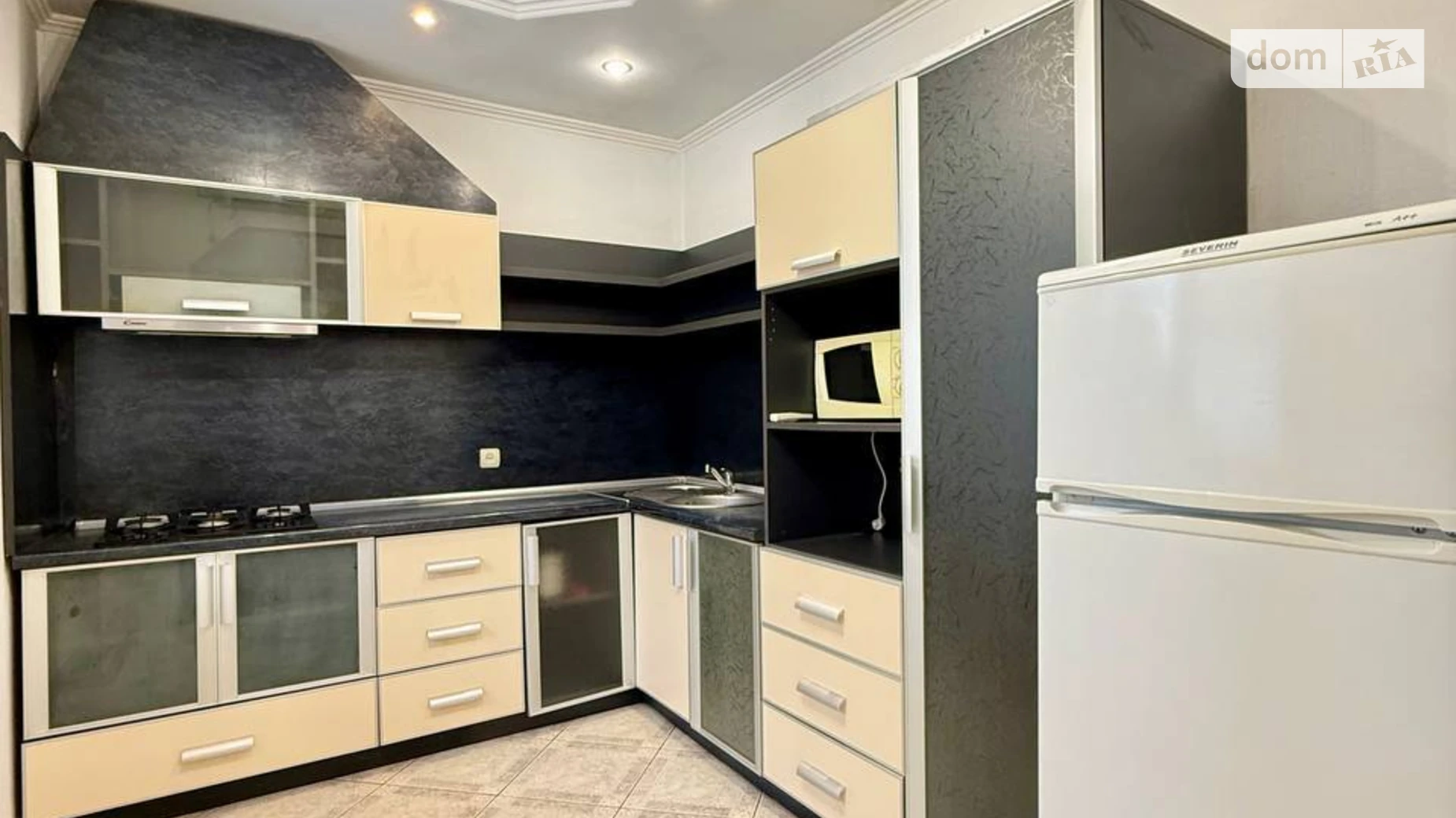 Здається в оренду 3-кімнатна квартира 90 кв. м у, цена: 400 $ - фото 2