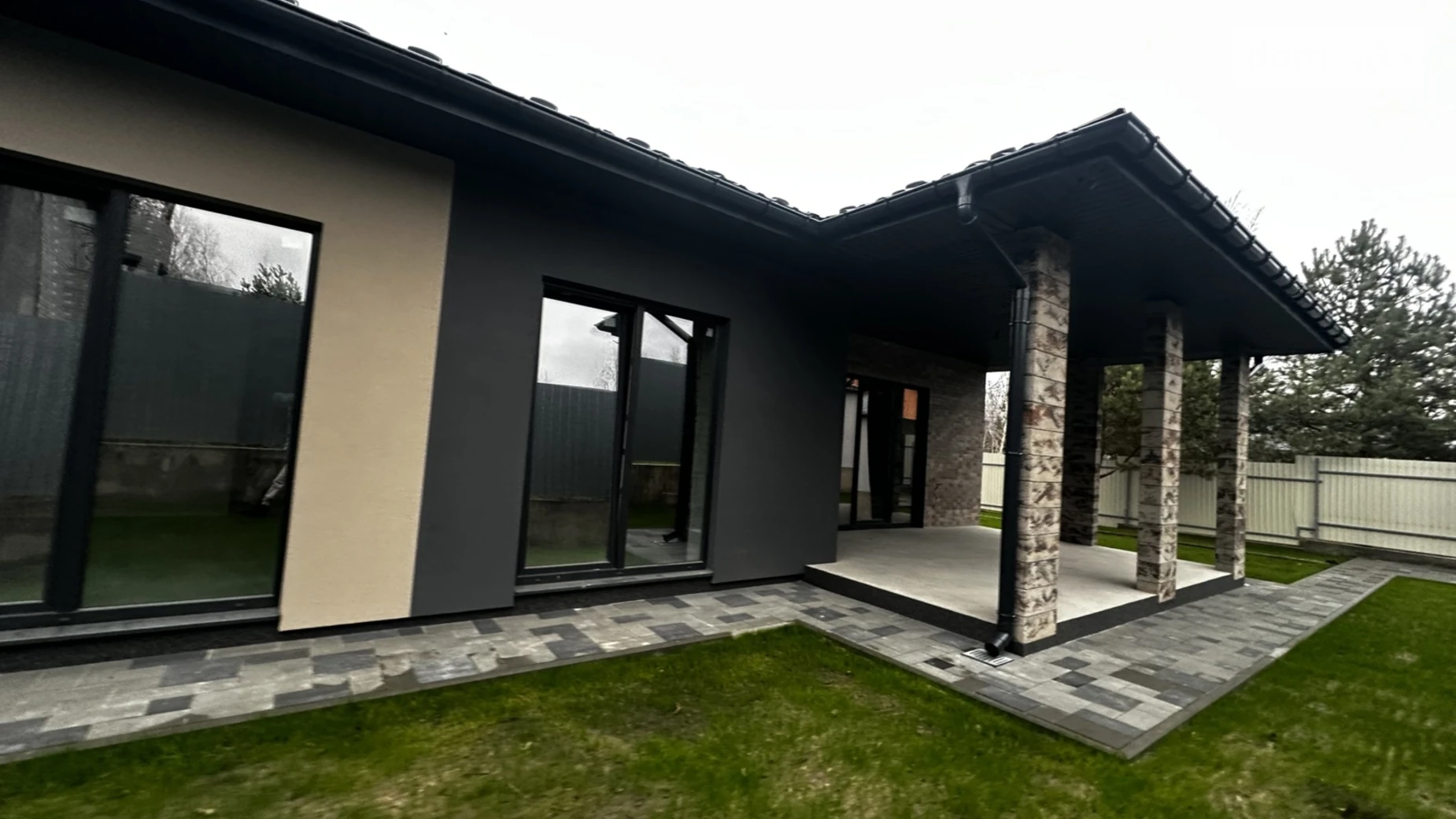 Продається одноповерховий будинок 128 кв. м з каміном, цена: 145000 $ - фото 2